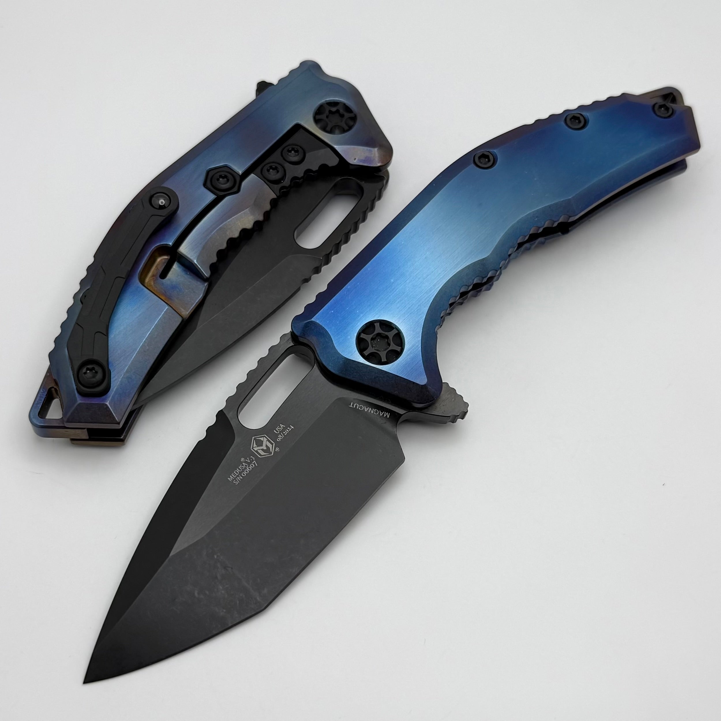 Heretic Knives Medusa Manual Blurple Flamed Titanium & DLC MagnaCut H0