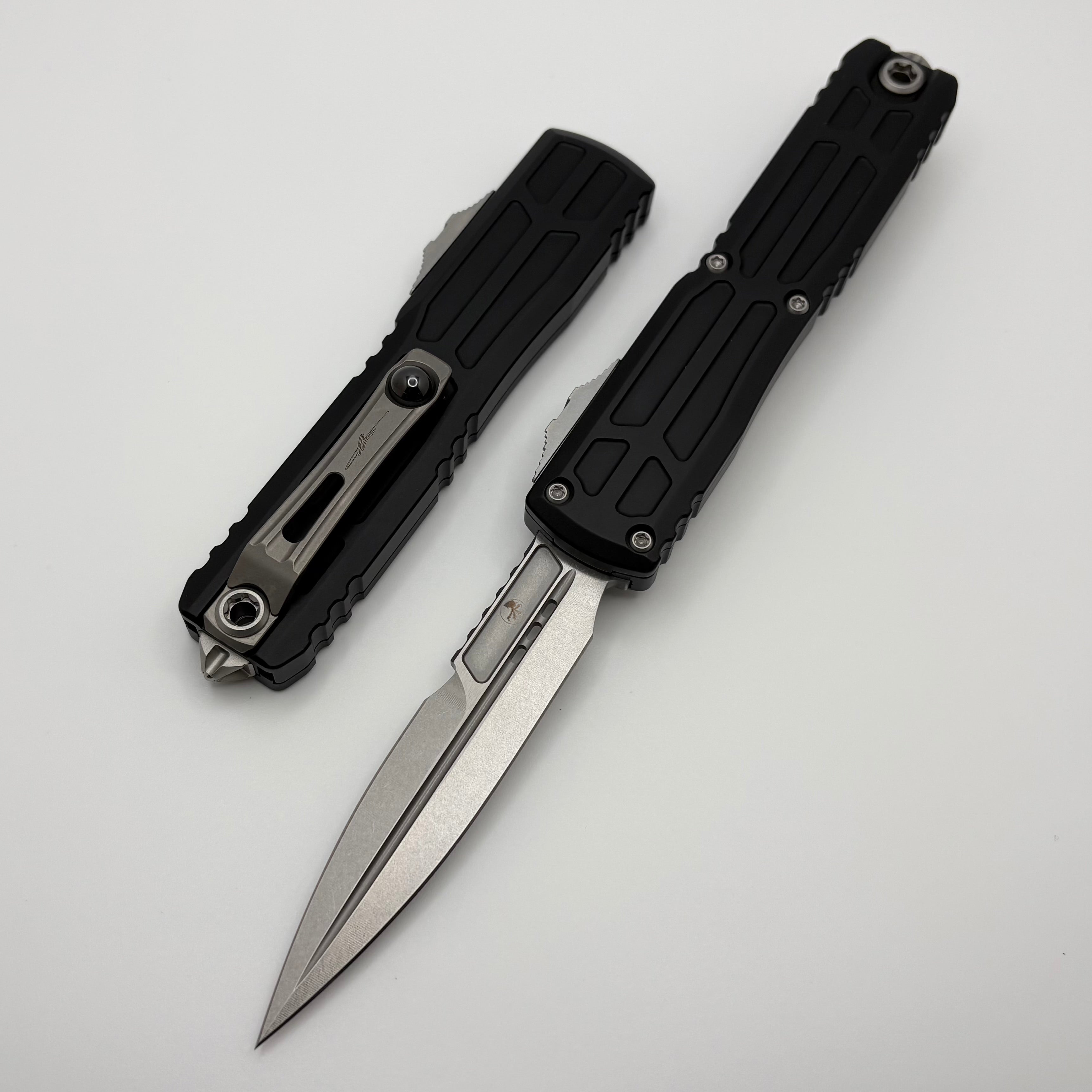 Microtech Ultratech EX - ZBP Bayonet Stonewash w/ Black Milled Handle