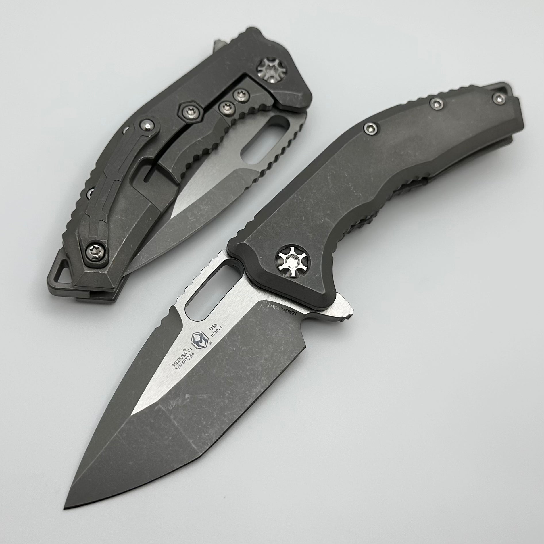 Heretic Knives Medusa Manual Battleworn Titanium & MagnaCut Blade H009