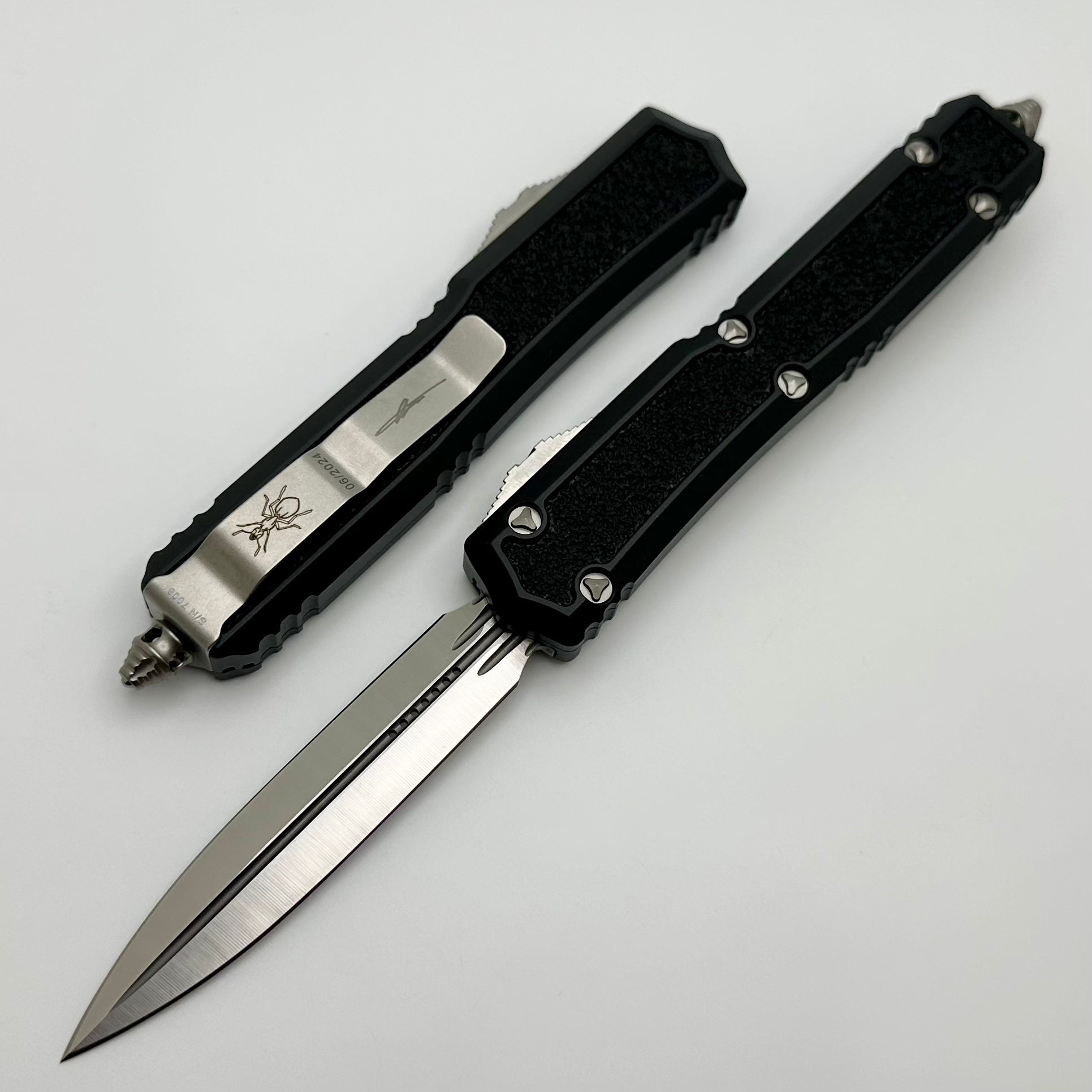 Microtech Makora D/E Satin Standard & Black Handle Nickel Boron Intern