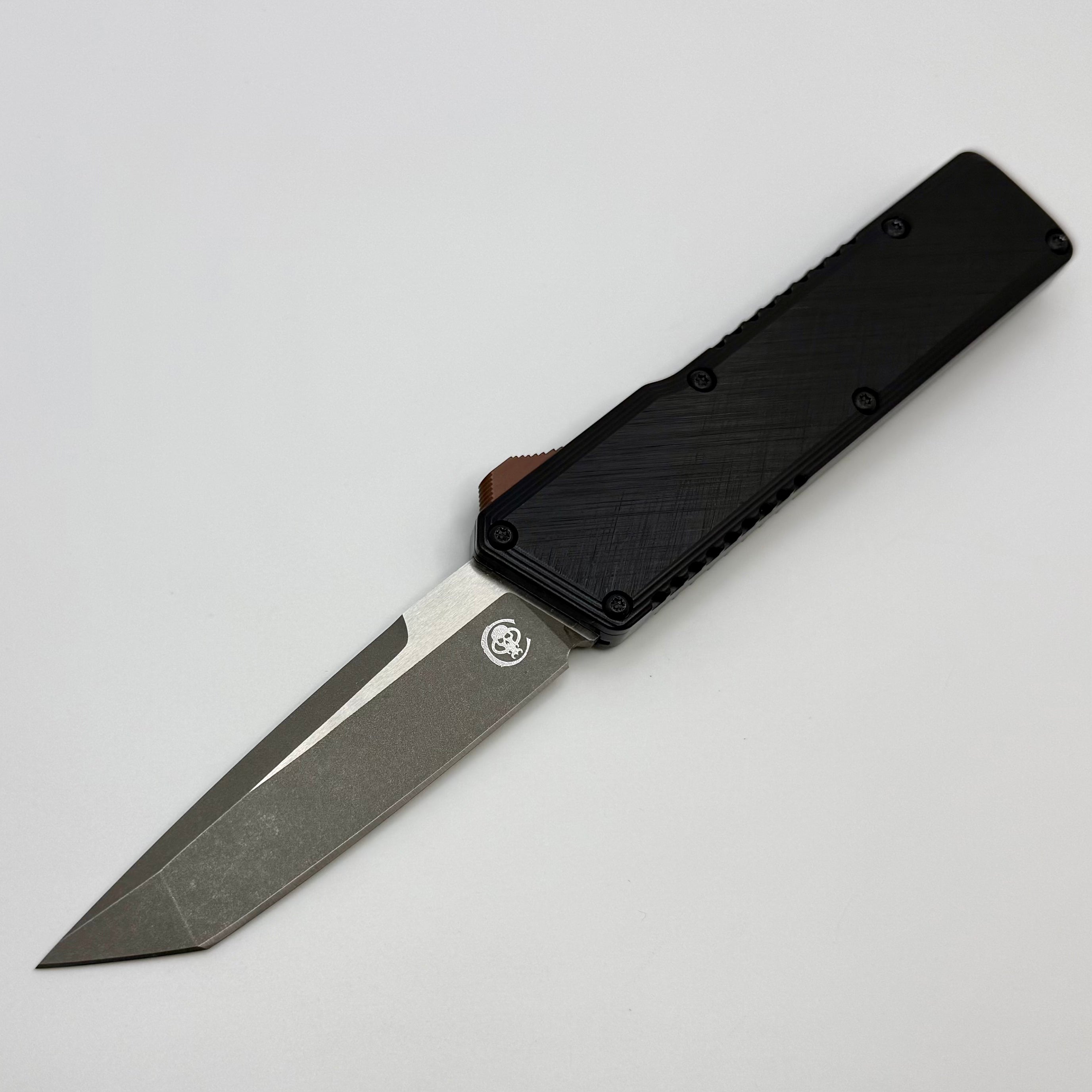ダッジ Chaves Dissident w/ Black Crosshatch Handles & Tanto M390