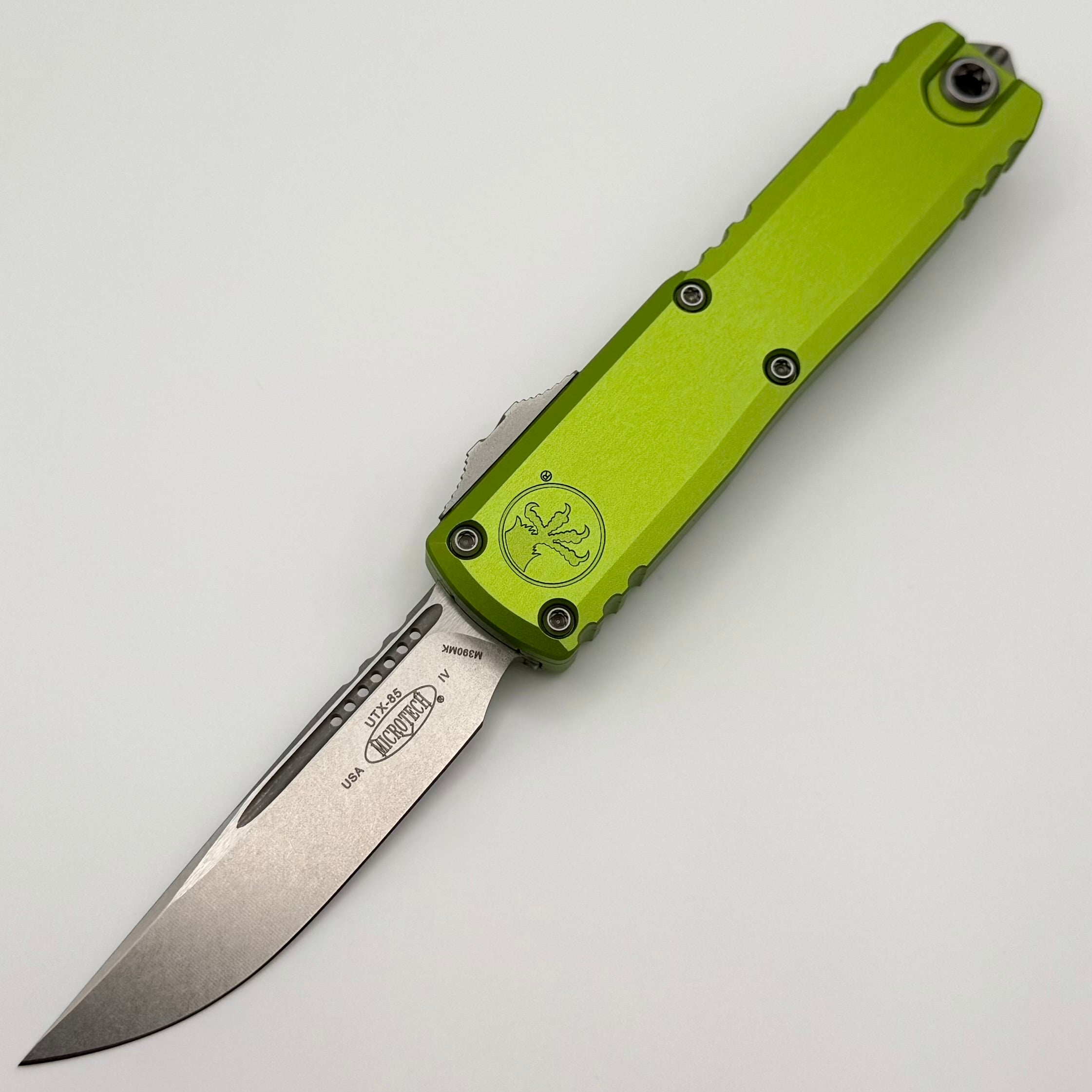 ユーカリ Pre-Owned Microtech UTX-85 Gen IV w/ Neon Green Handle & Stonewash S/E