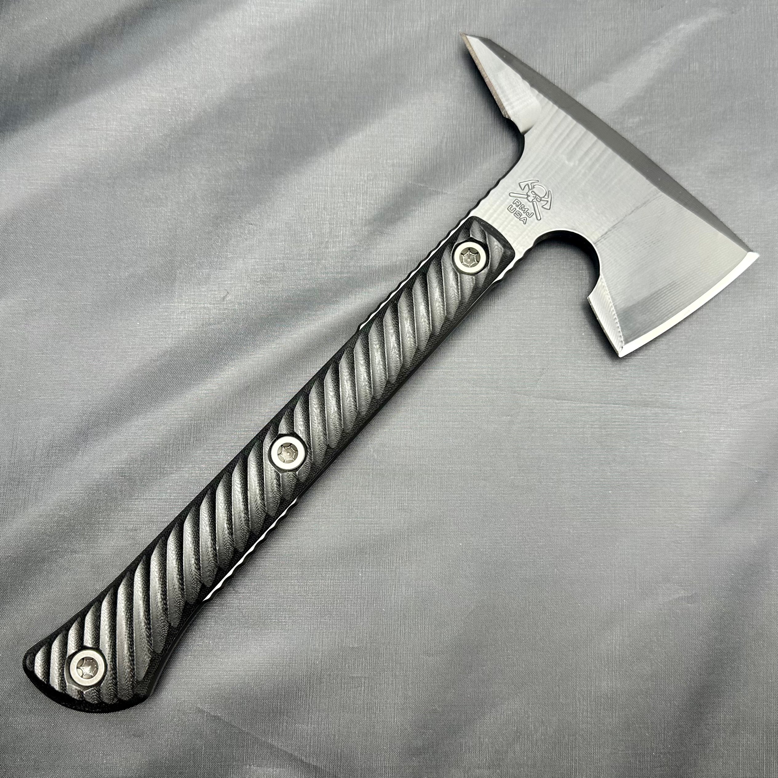 RMJ Jenny Wren Textured Spike Tomahawk Black G10