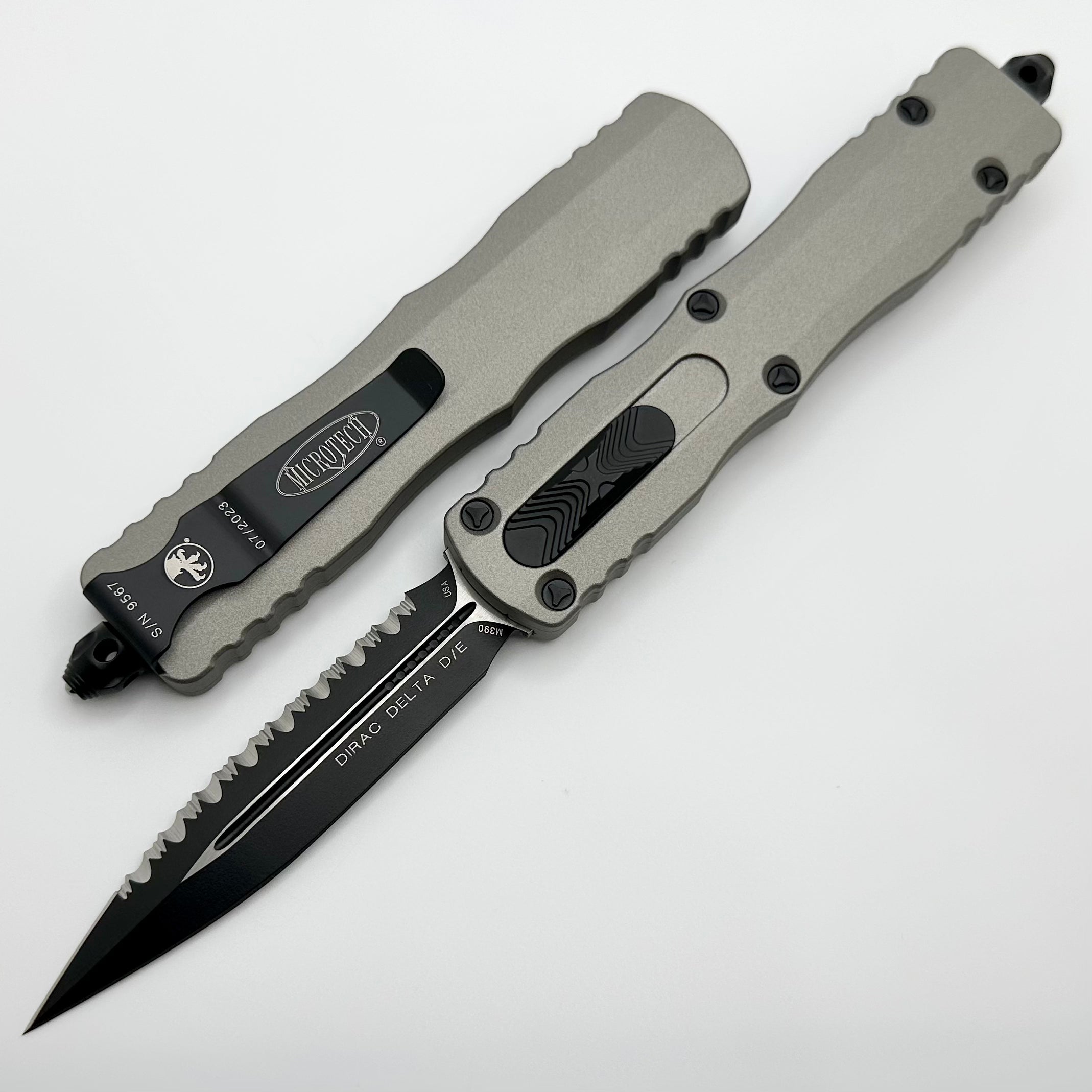 Microtech Dirac Delta Double Edge Full Serrated “Titanium Colored” Gra