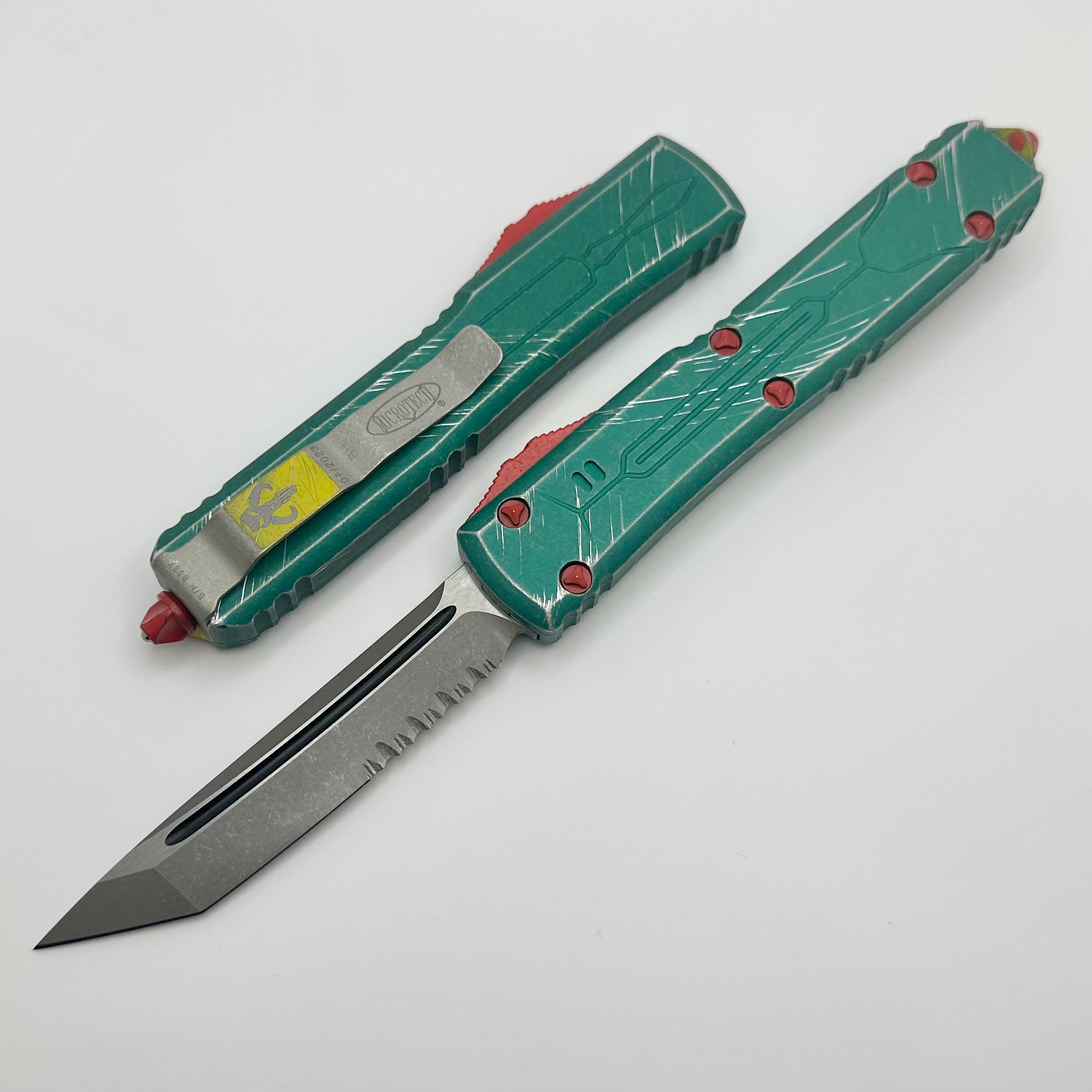 Microtech Ultratech Bounty Hunter w/ Partial Serrated Tanto Stonewash