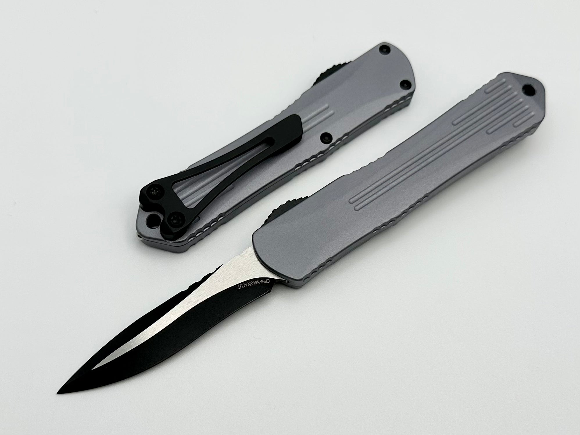 Gothic Knife (2PMXB93TA) by pignaccia