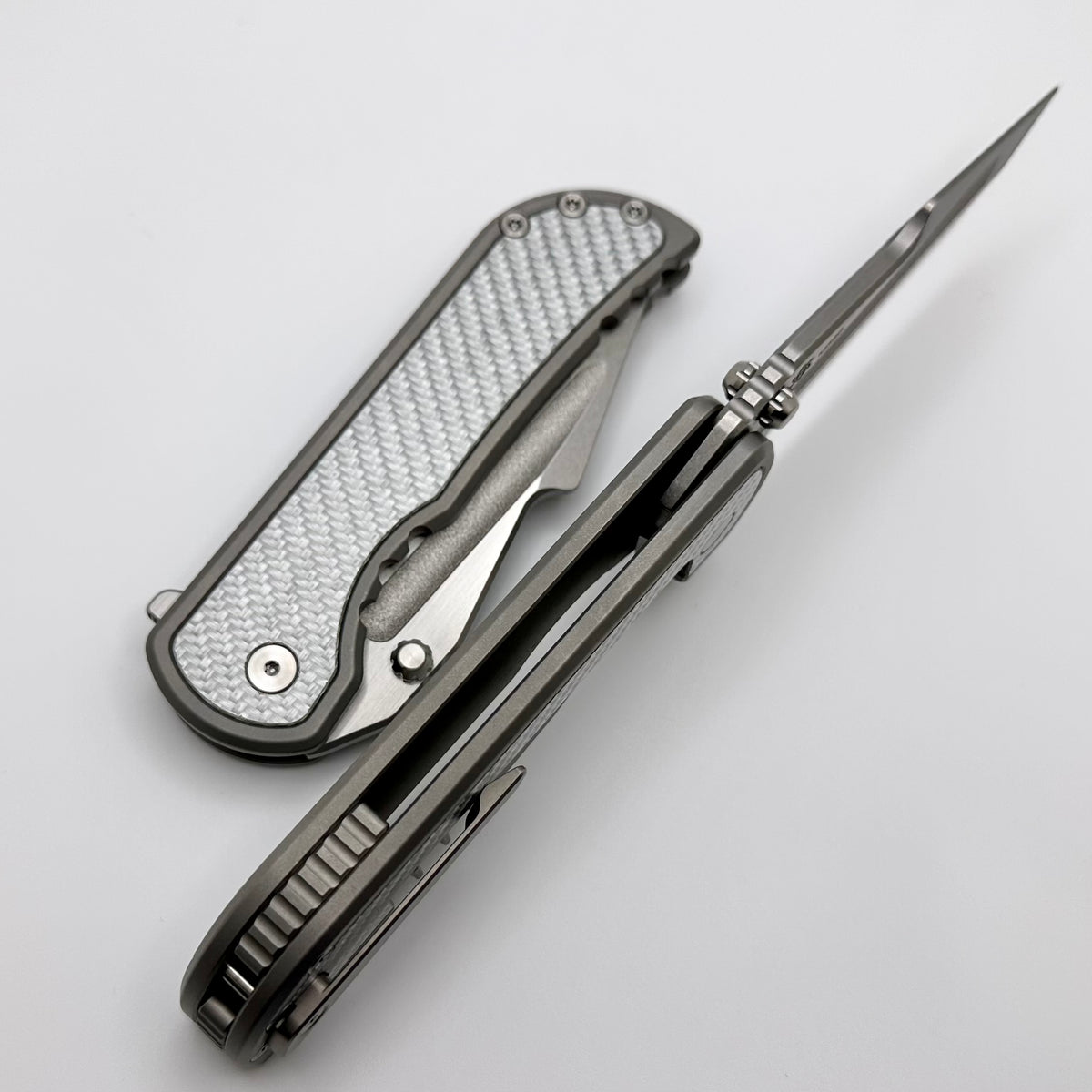 Mechforce Knives Alphahunter Collab Apocalypse w/ Silver Twill Carbon