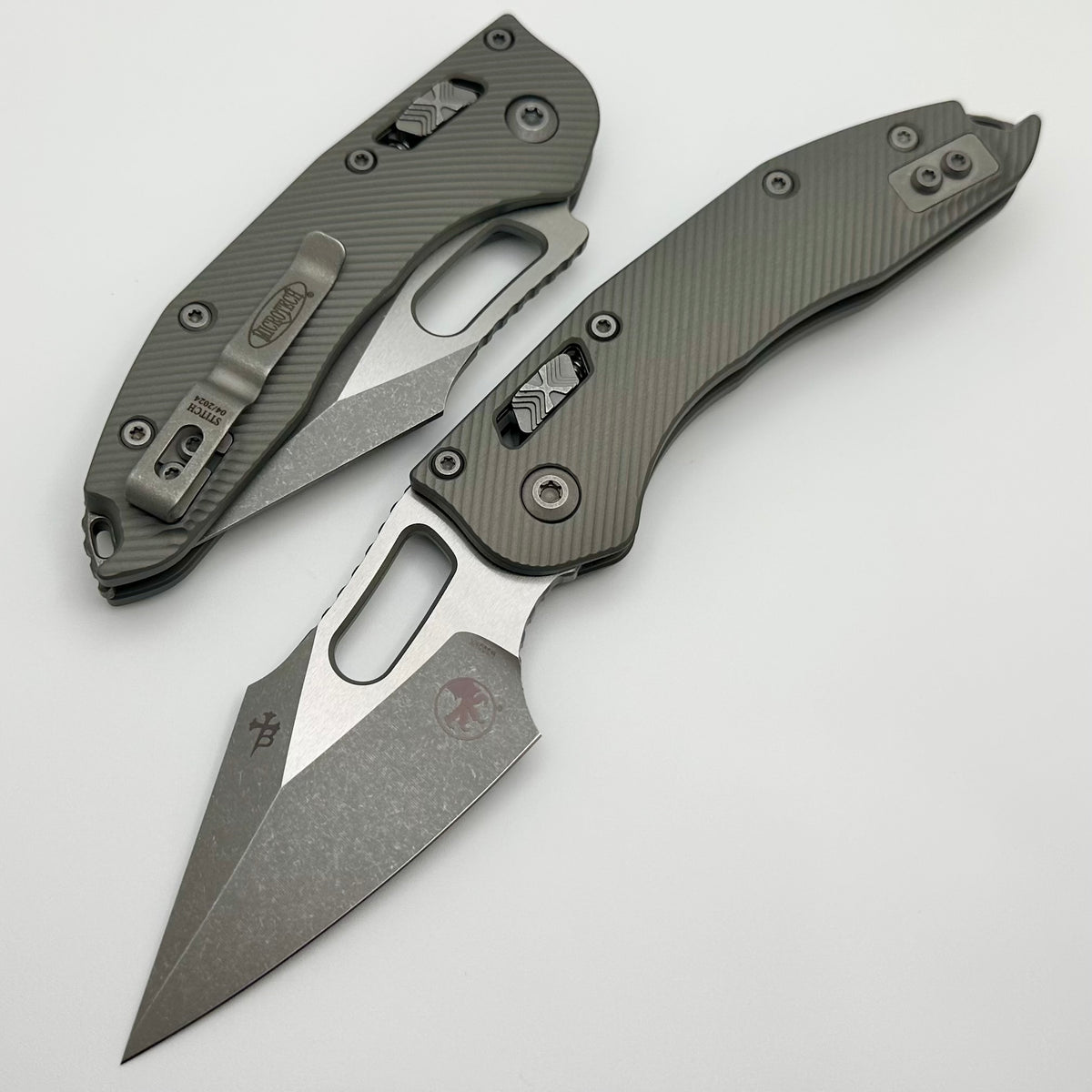Microtech Knives Manual Stitch RAM LOK Fluted Apocalyptic Natural Clea