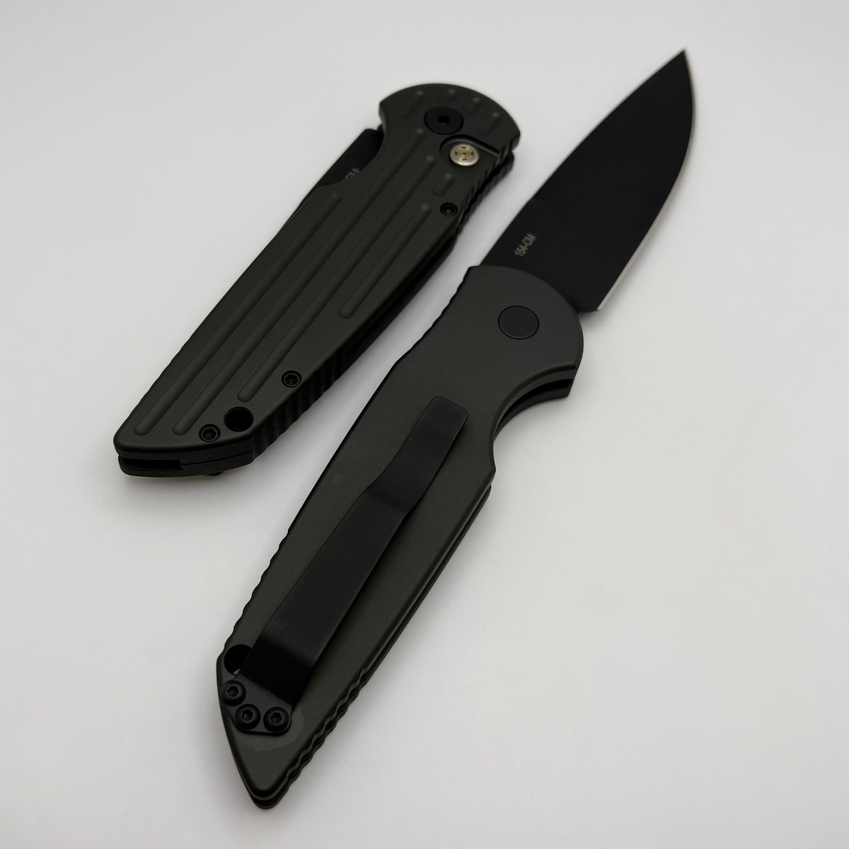 Pro-Tech TR-3 Green Grooved Handle w/ Mosaic Button & Black 154CM SHOT