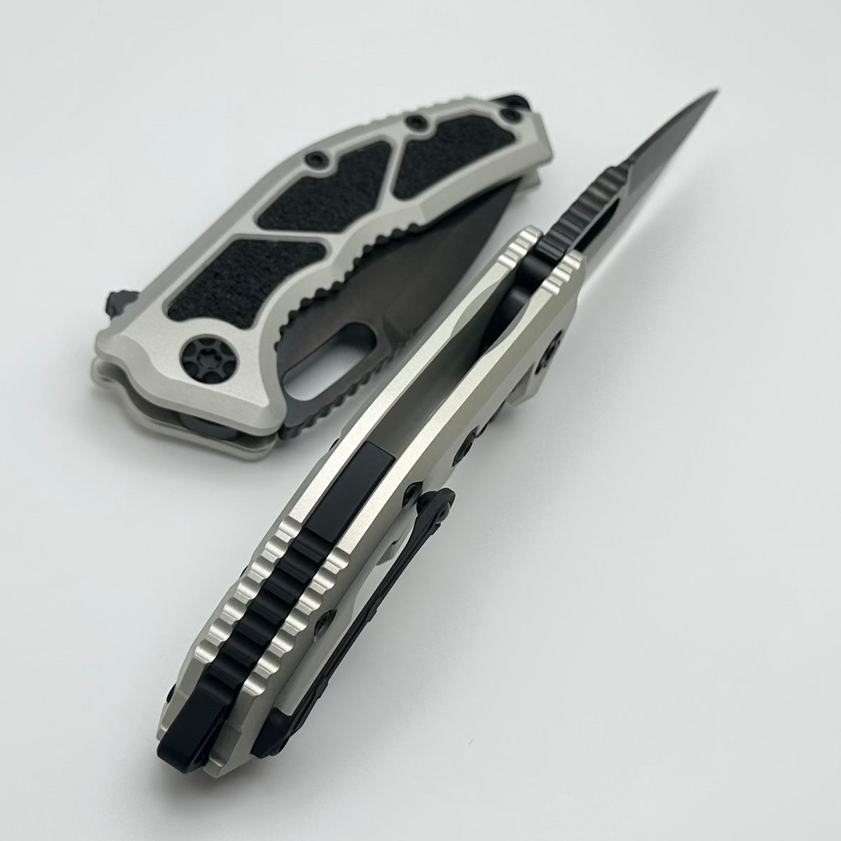 Heretic Knives Medusa Manual Natural Aluminum Frame Lock w/ Grip Inlay