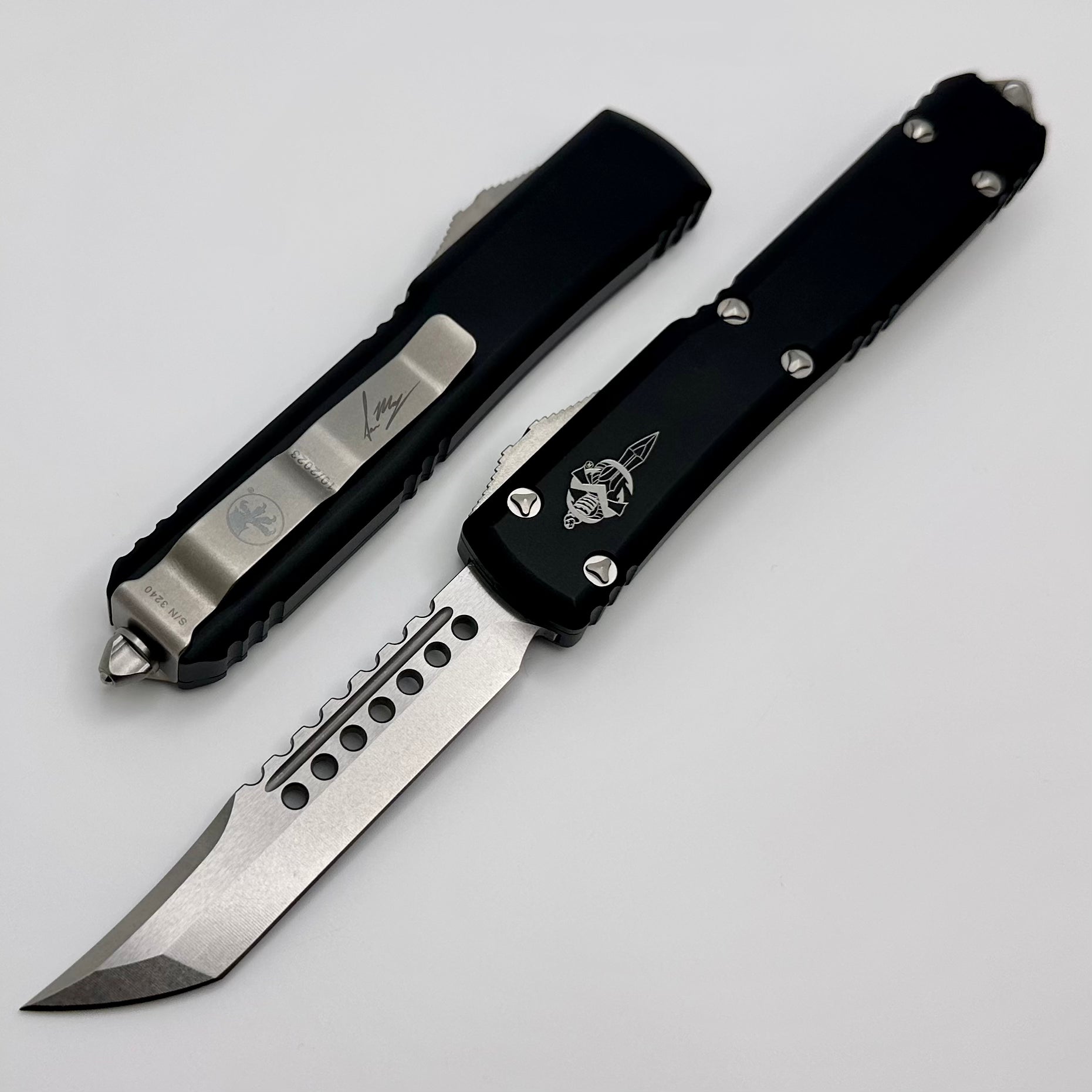 Microtech Hell Microtech Ultratech Hellhound Stonewash Standard & Black 119-10S