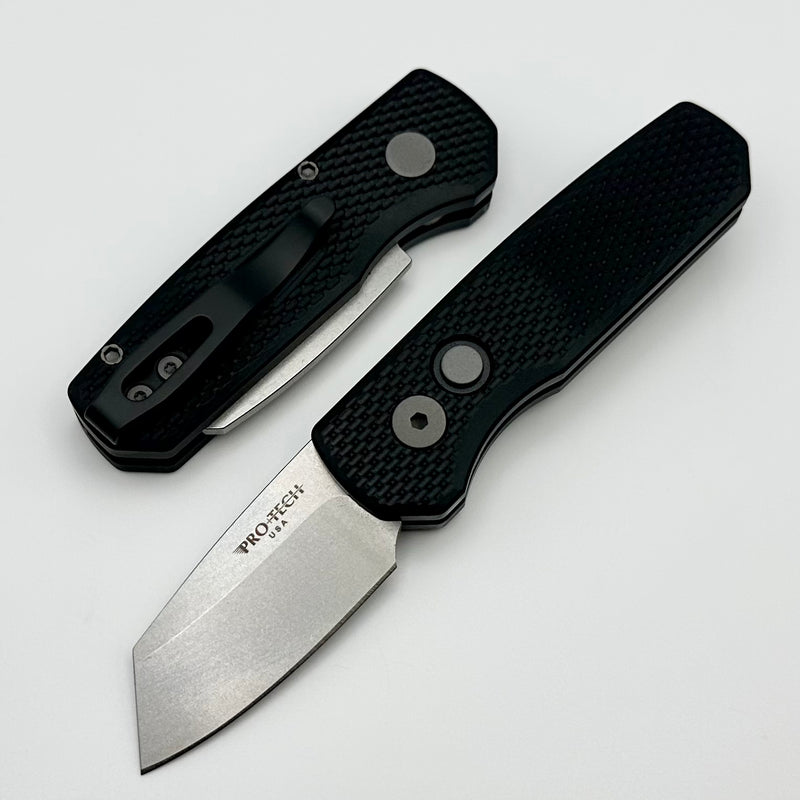 Pro-Tech Runt 5 w/ Black Textured Handle & Stonewash MagnaCut Reverse Tanto R5405