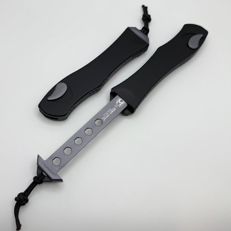 Heretic Hydra V4 Proof Run w/ Black Aluminum Handle & Battleworn DLC S/E H407-16A