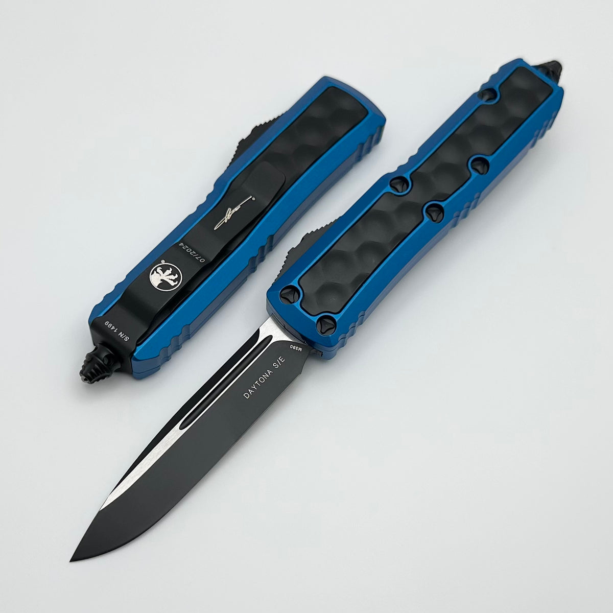 Microtech Daytona Blue Standard w/ Bubble Inlays & Black Single Edge S
