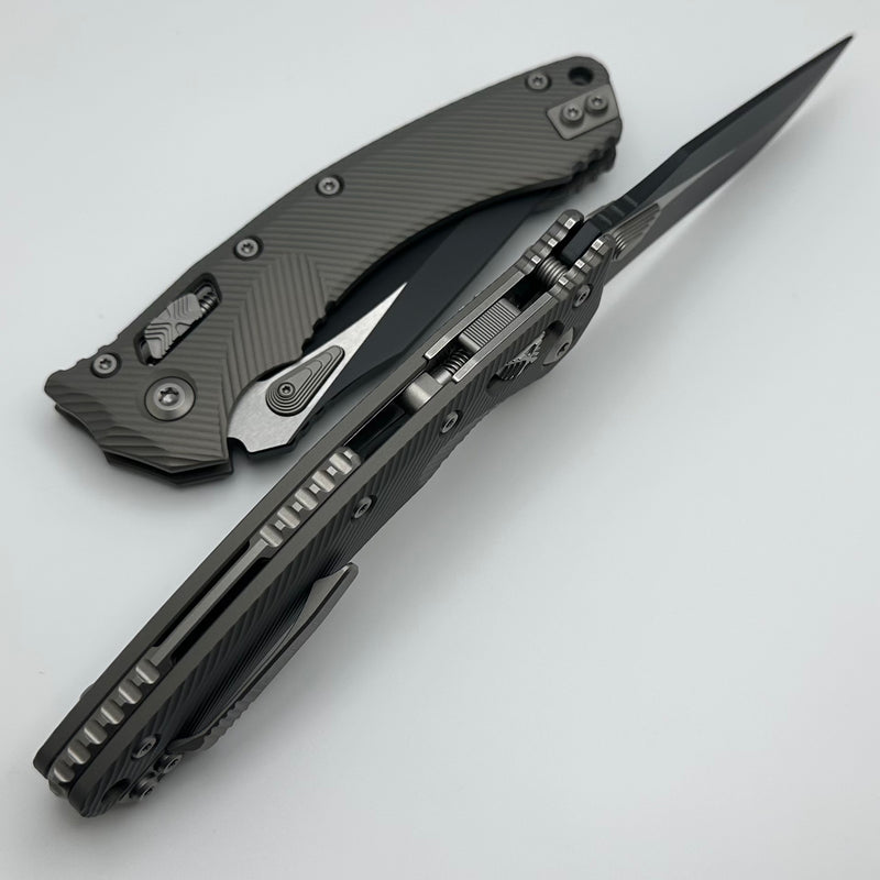 Microtech Amphibian RAM LOK Natural Clear Fluted Aluminum & Black M390MK 137RL-1FLNC