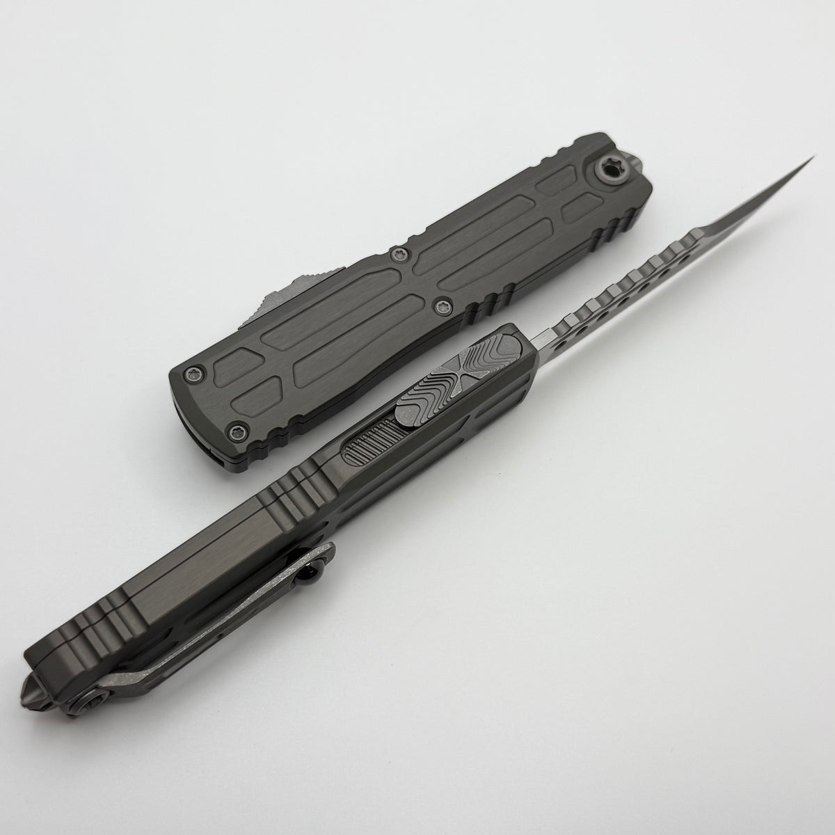 Microtech Ultratech EX - ZBP Hellhound Apocalyptic w/ Natural Clear Mi