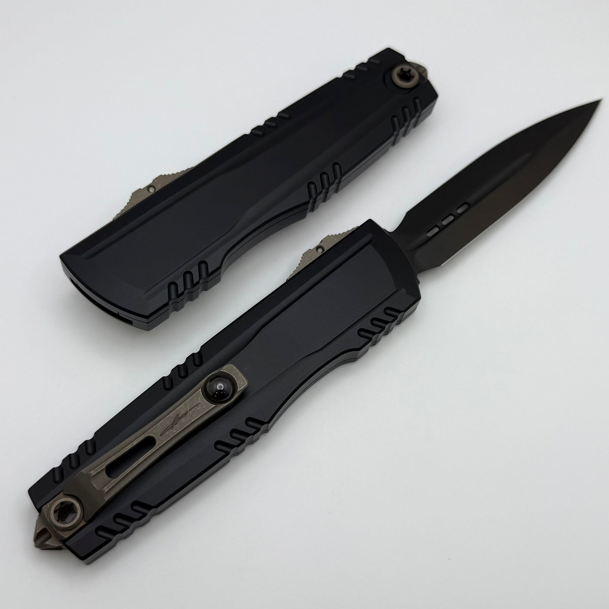 Microtech Luminary D/E DLC w/ Tritium Inlaid Slider & Bronze Apocalypt