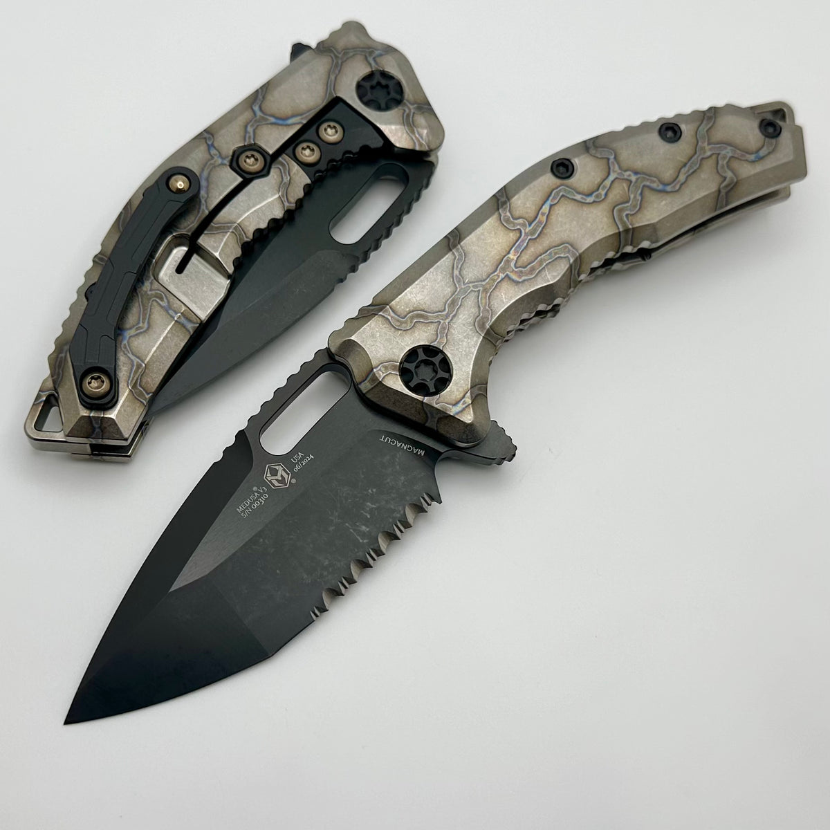 Heretic Knives Medusa Manual Flamed Titanium & Serrated DLC MagnaCut H
