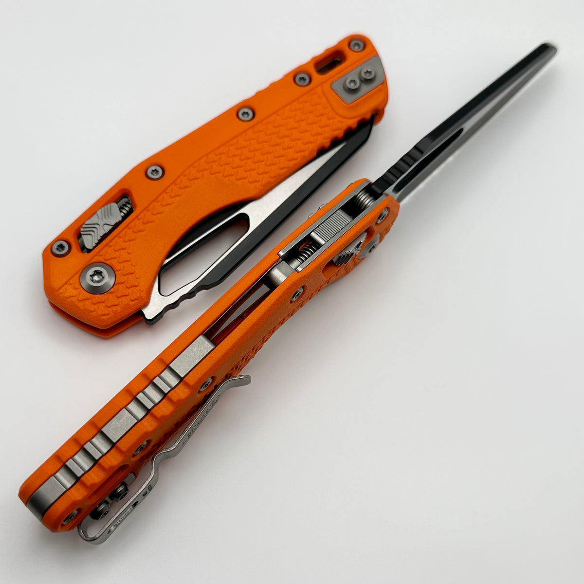 ストラータM ユニオン　オレンジ Microtech Knives MSI RAM LOK Orange Polymer & Black Partial Serrated M