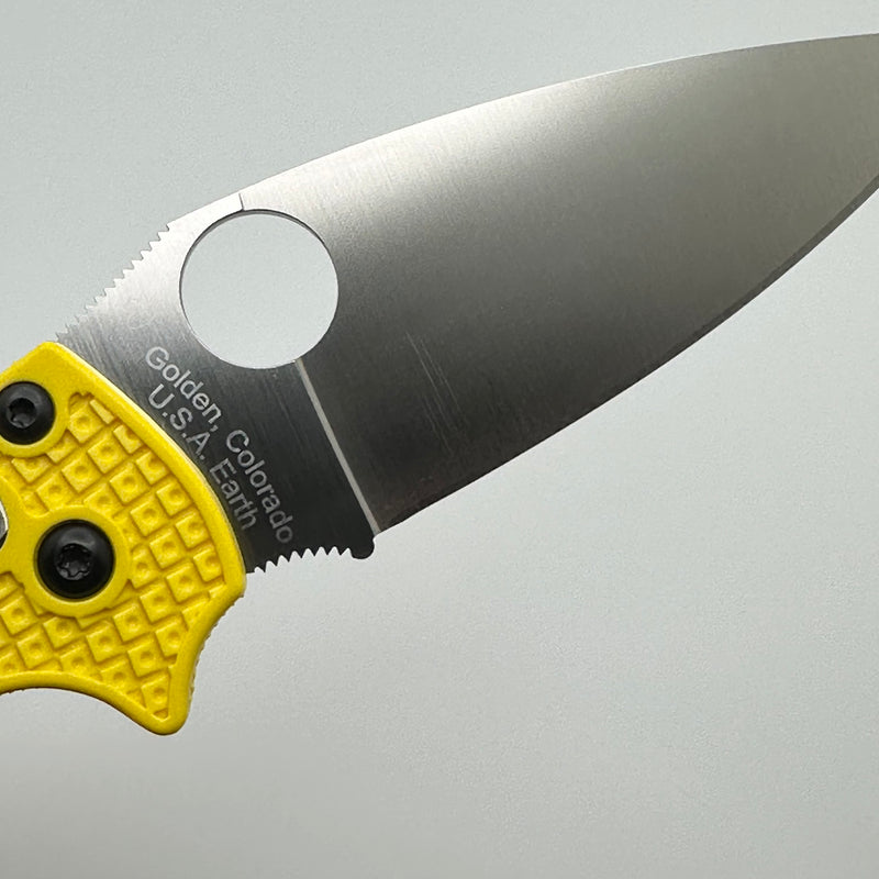 Spyderco Manix 2 Lightweight Salt Yellow & MagnaCut C101PYL2 Pre Owned