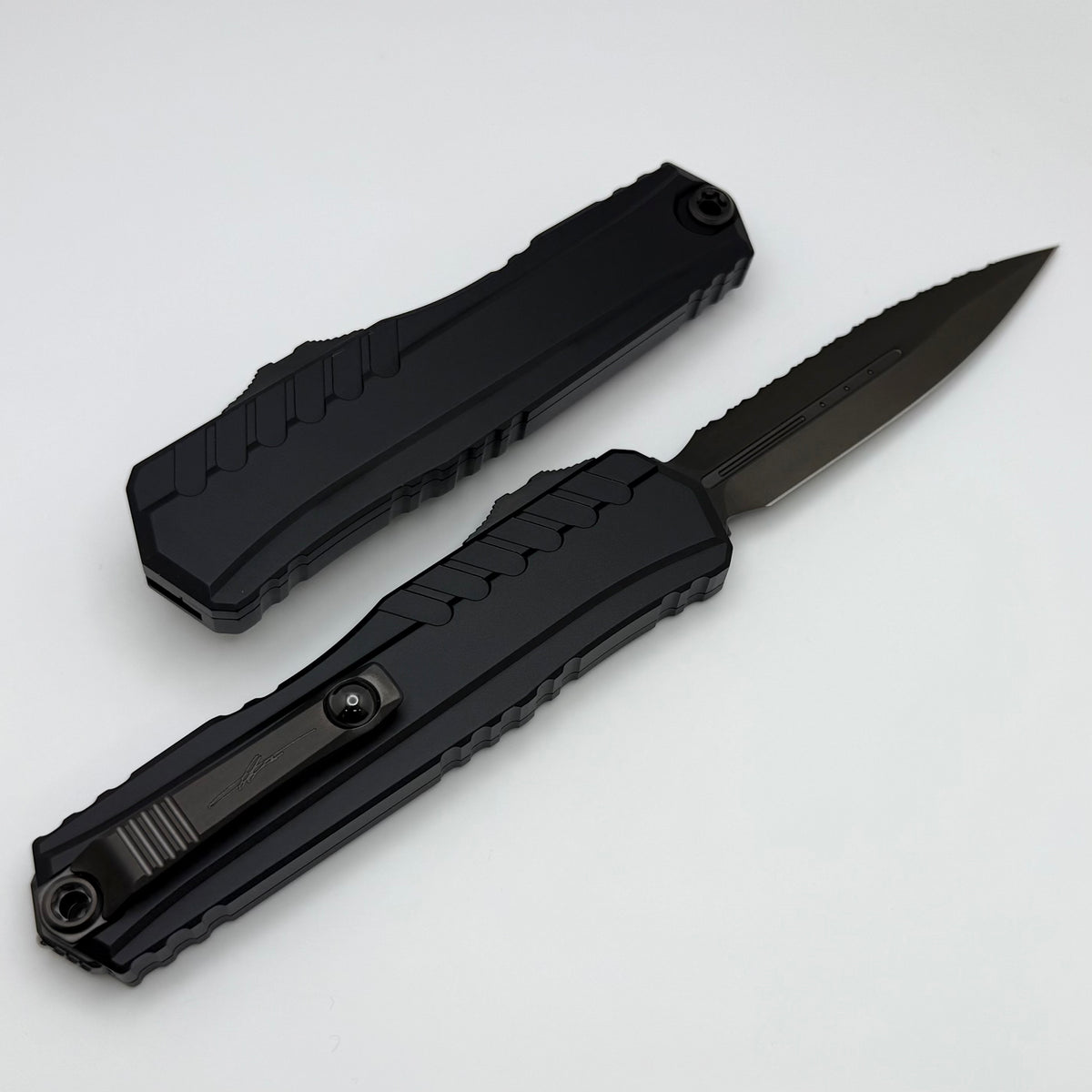 Microtech Cypher II DLC Full Serrated Shadow Signature Series 1242-3DL