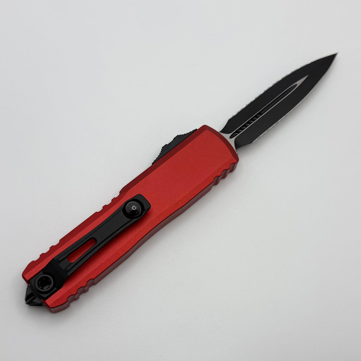 Microtech UTX-85 Gen IV w/ Red Handle & Double Full Serrated Tactical Microtech UTX-85 Gen IV w/ Red Handle & Double Full Serrated Tactical