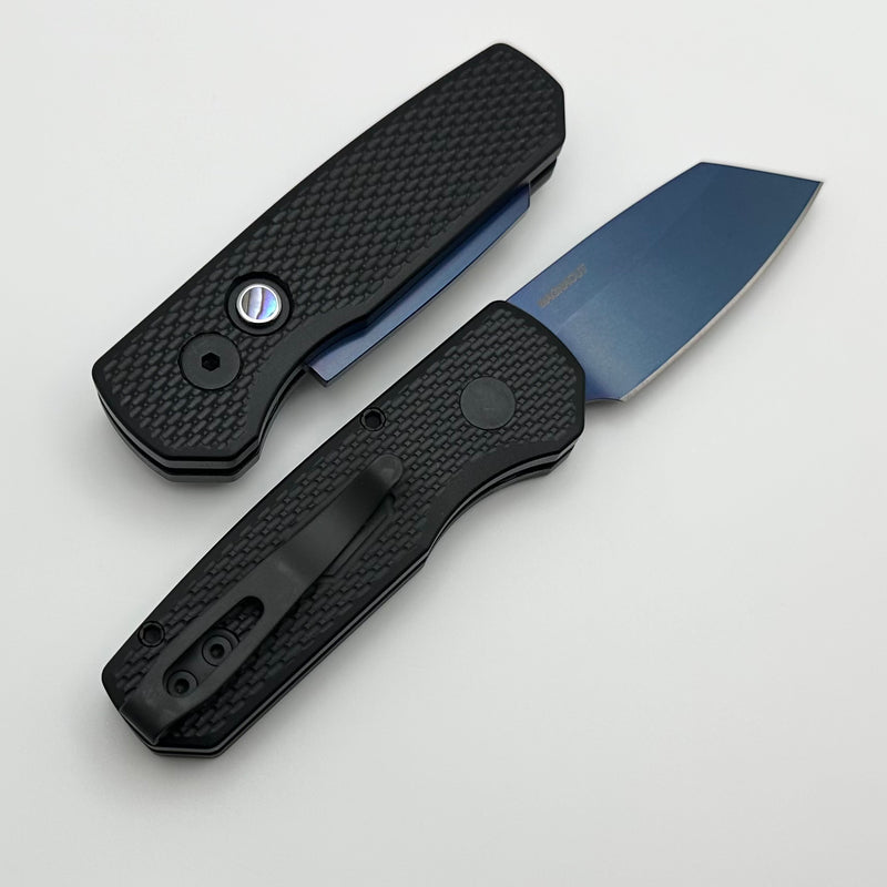 Pro-Tech Runt 5 w/ Black Textured Handle & Mother of Pearl Button w/ Sapphire MagnaCut Reverse Tanto R5406-SB