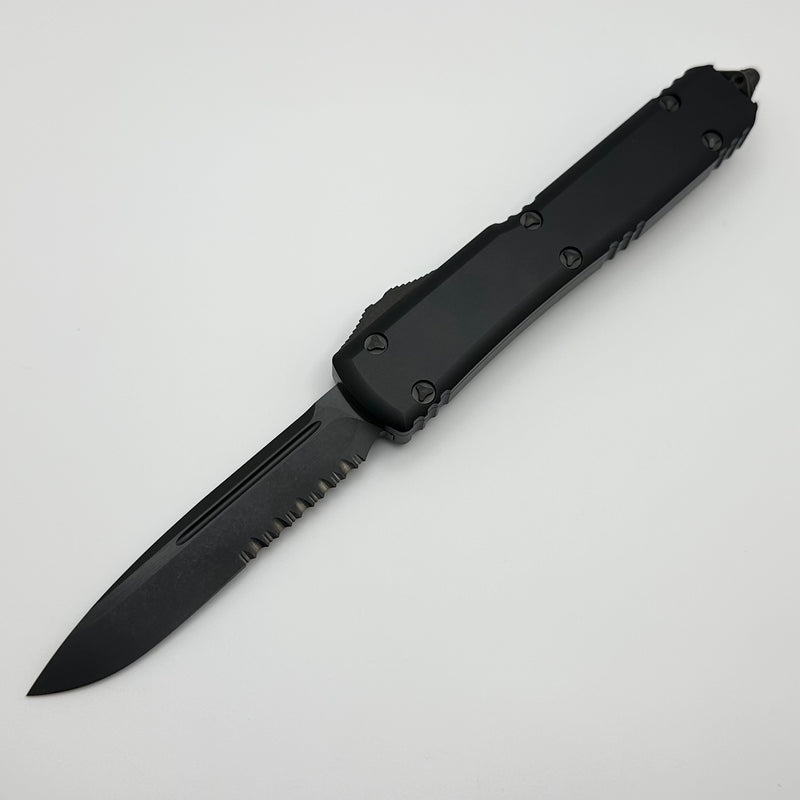 Microtech Ultratech Shadow DLC MAGNACUT Single Edge Part Serrated Signature Series 121-2DLCTSH Pre Owned