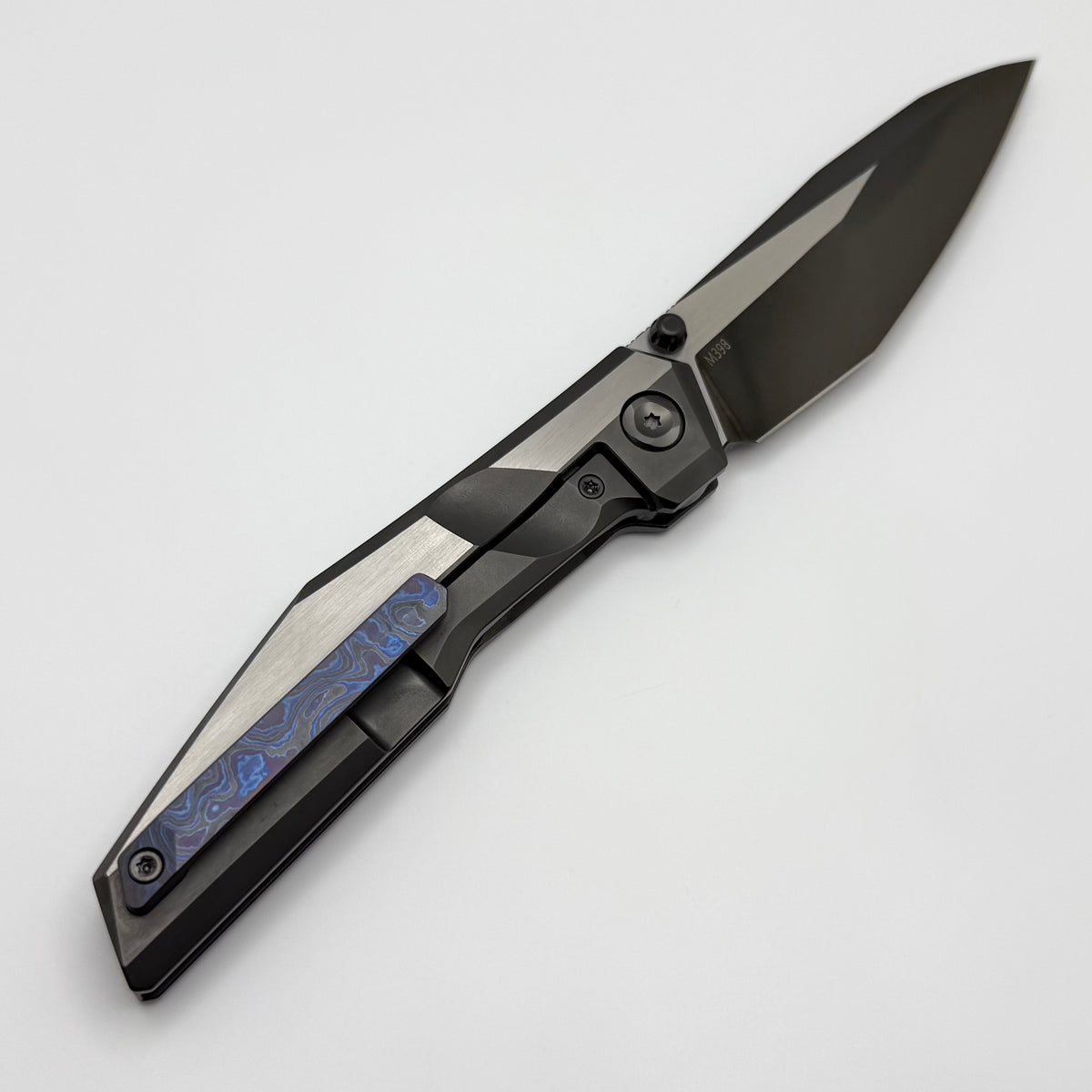 Poikilo Blade Komodo Midtech Mirror Stonewash DLC w/ Titanium Handles