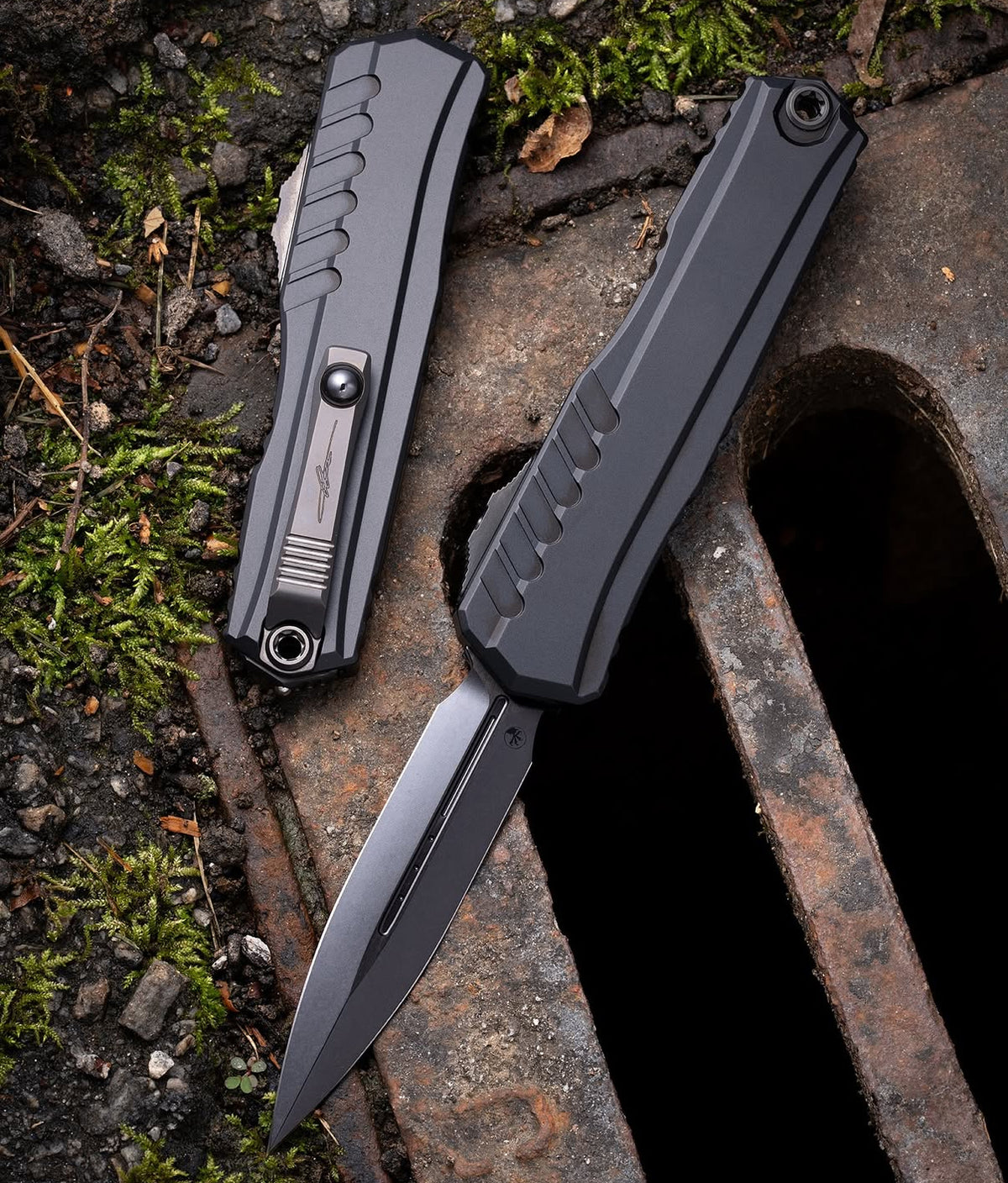 Microtech Cypher II DLC Shadow Signature Series 1242-1DLCTSH