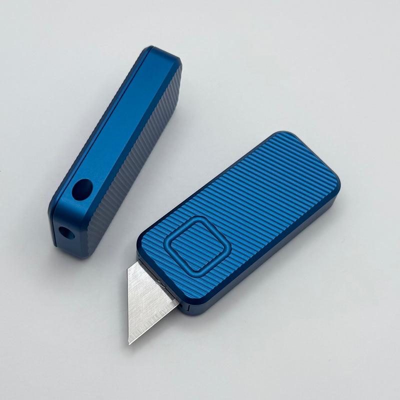Rivery Manufacturing Zero File Pattern Aluminum Cad Lab Blue w/ Changeable Razor Blade