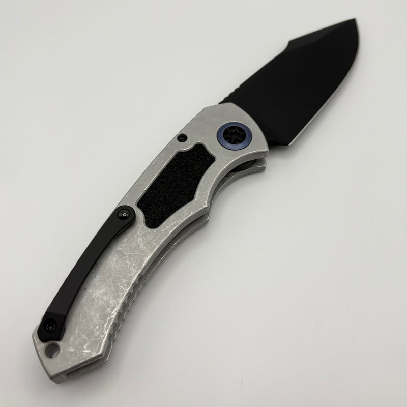 Pre-Owned Heretic Knives Pariah Auto Blizzard Worn & Cerakote MagnaCut w/ Black Hardware & Blue Accents H048-4A-BLZ