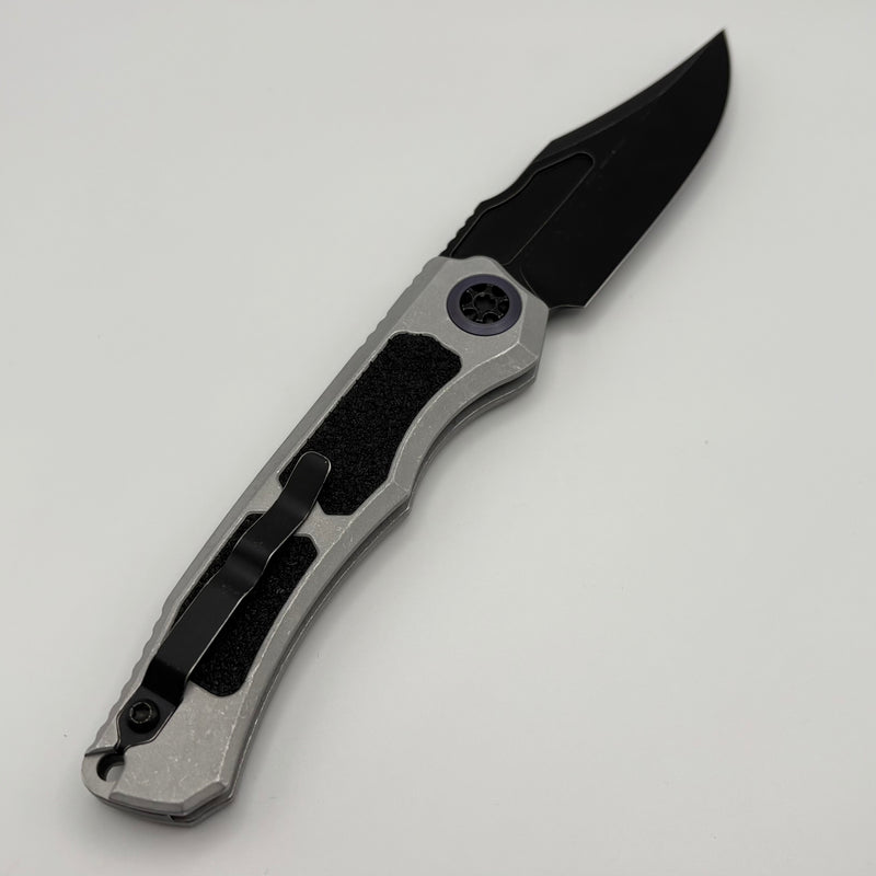 Pre-Owned Heretic Knives Wraith Auto V4 w/ Blizzard Handle & Battleworn Black Bowie MagnaCut Blade H002-8A-BLZ