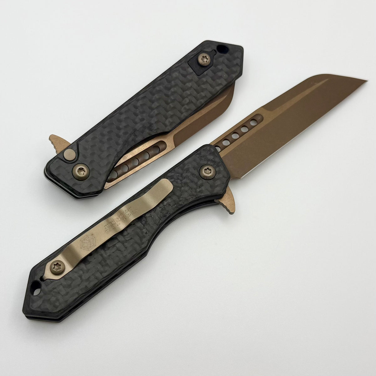 Heretic Knives M/A Jinn Flipper w/ Carbon Fiber Handles & Bronze Magna