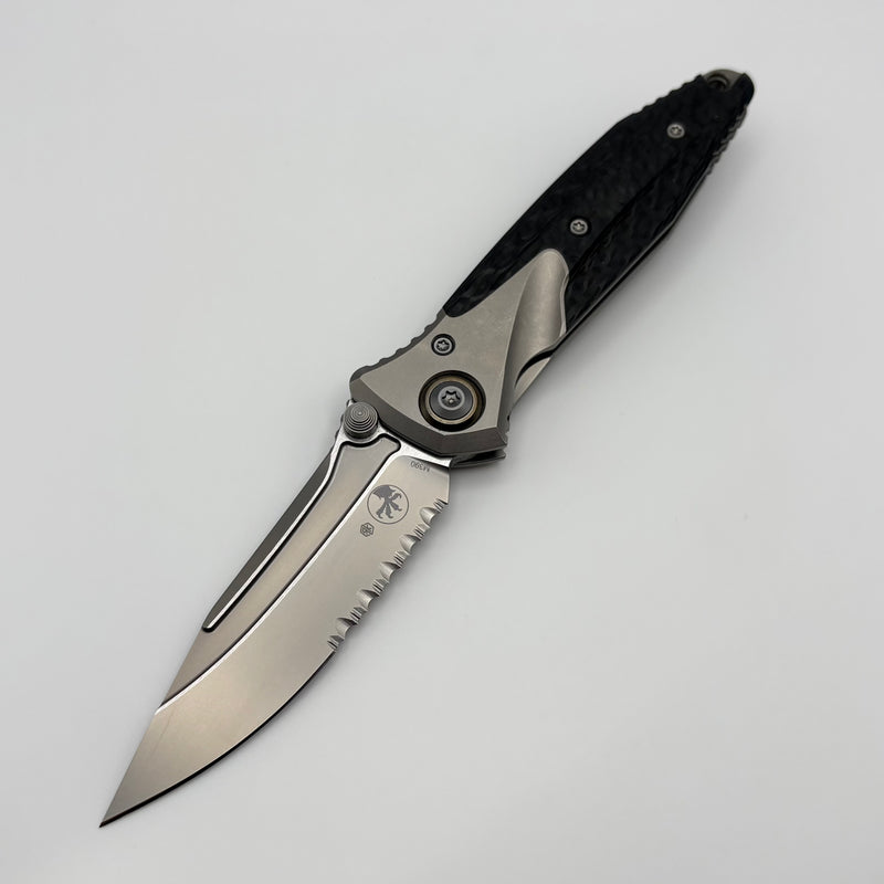 Pre-Owned Microtech Knives Socom Bravo Mini S/E Partial Serrated Bead Blast Standard w/ Bronze Ti Pivot Collars & Carbon Fiber Scales 260M-8CFTI