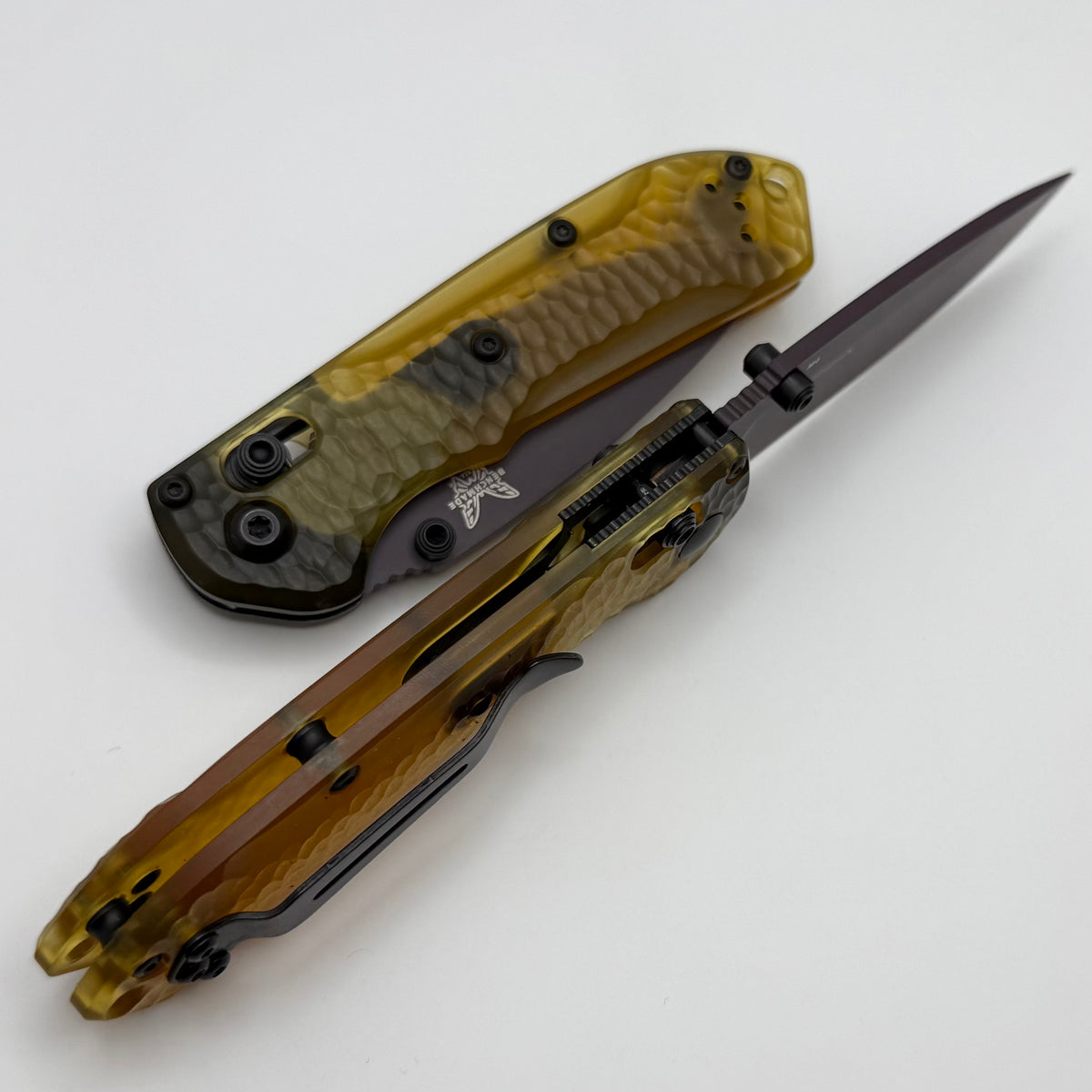Benchmade Mini Freek Ultem Handles & CPM-M4 Limited Edition 565PL-2501