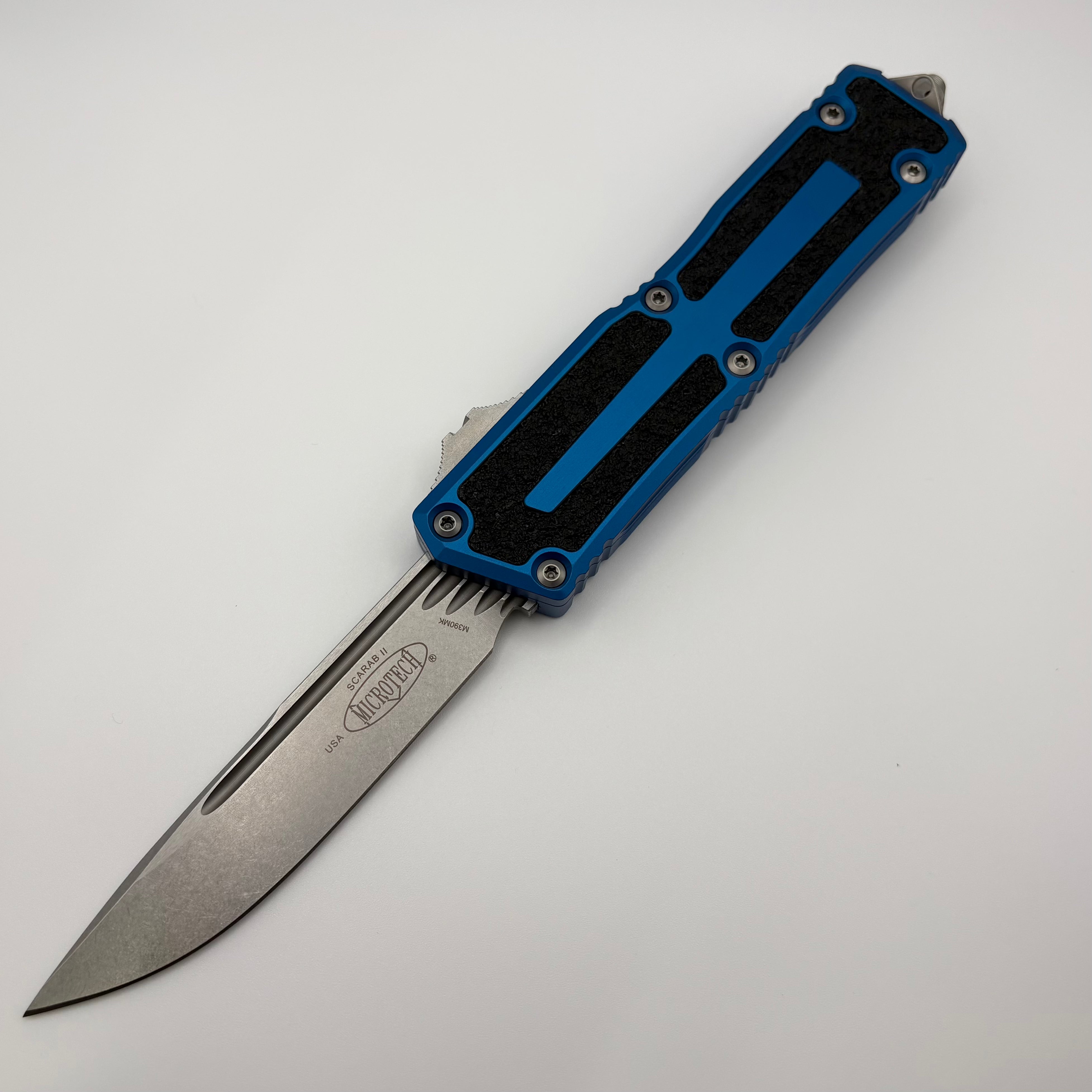 Pre-Owned Microtech Scarab 2 Gen 3 Blue Handles w/ S/E Spine Fluted St