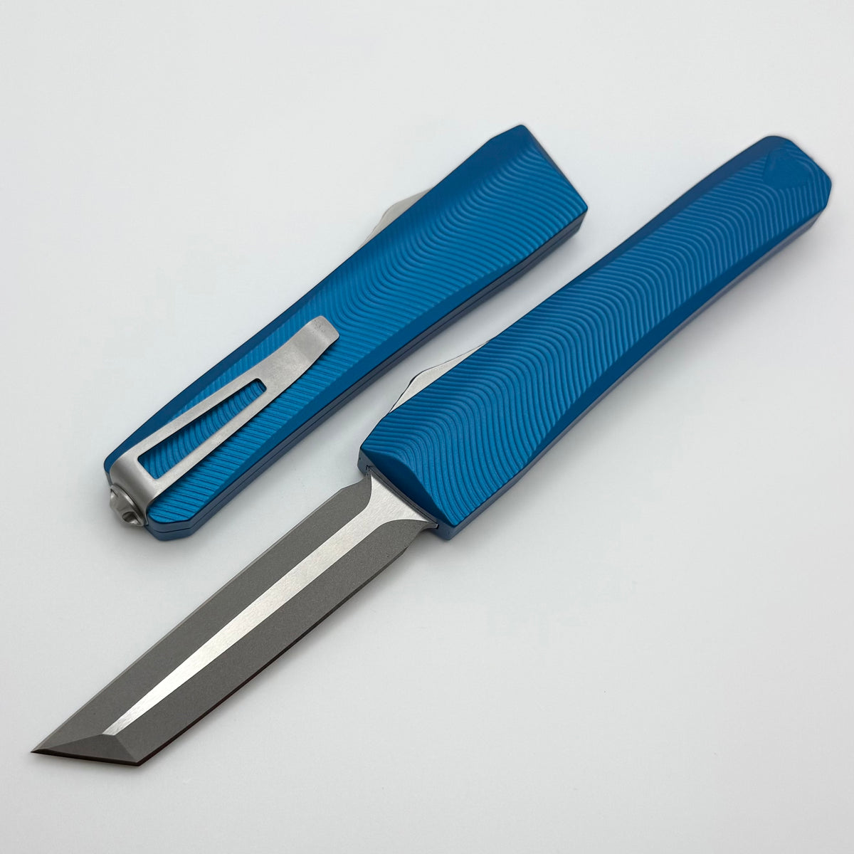 Core Edge USA 0331 Pulsar w/ Blue Aluminum Handle & D/E Tanto Blasted/
