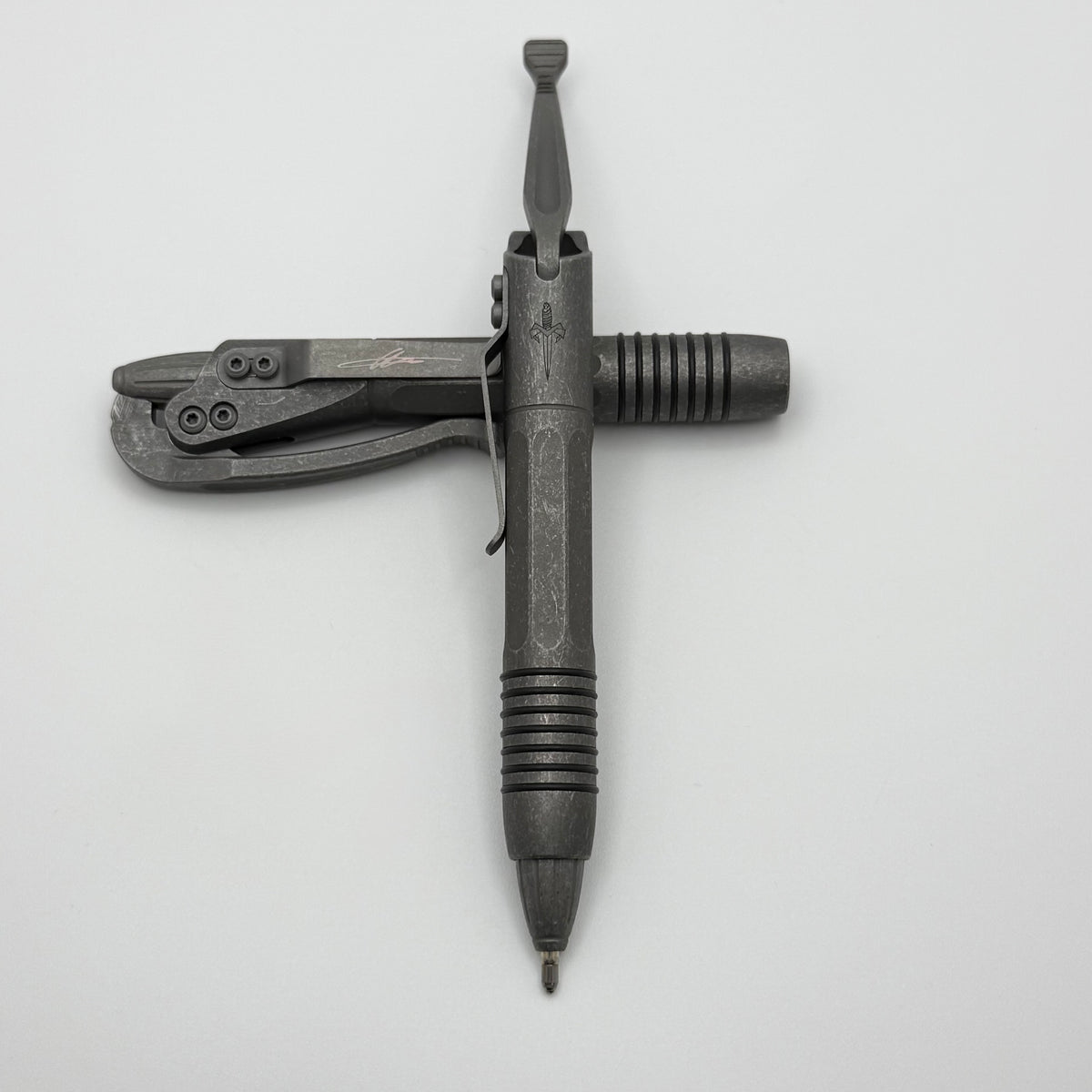 Microtech Siphon Pen II Stainless Steel Apocalyptic Dagger Signature S