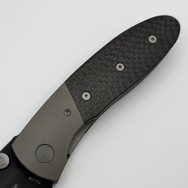 Pre-Owned Microtech Lightfoot LCC M/A Carbon Fiber & Black 154CM