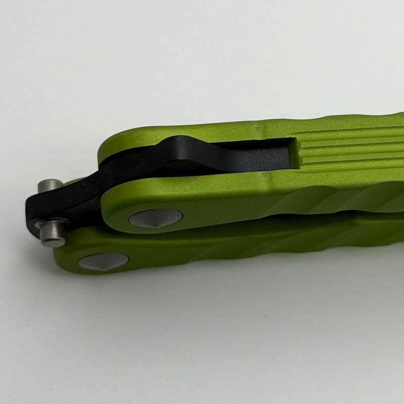 Pre-Owned Microtech Metalmark Zombie Green Handles & Black Elmax 170-1