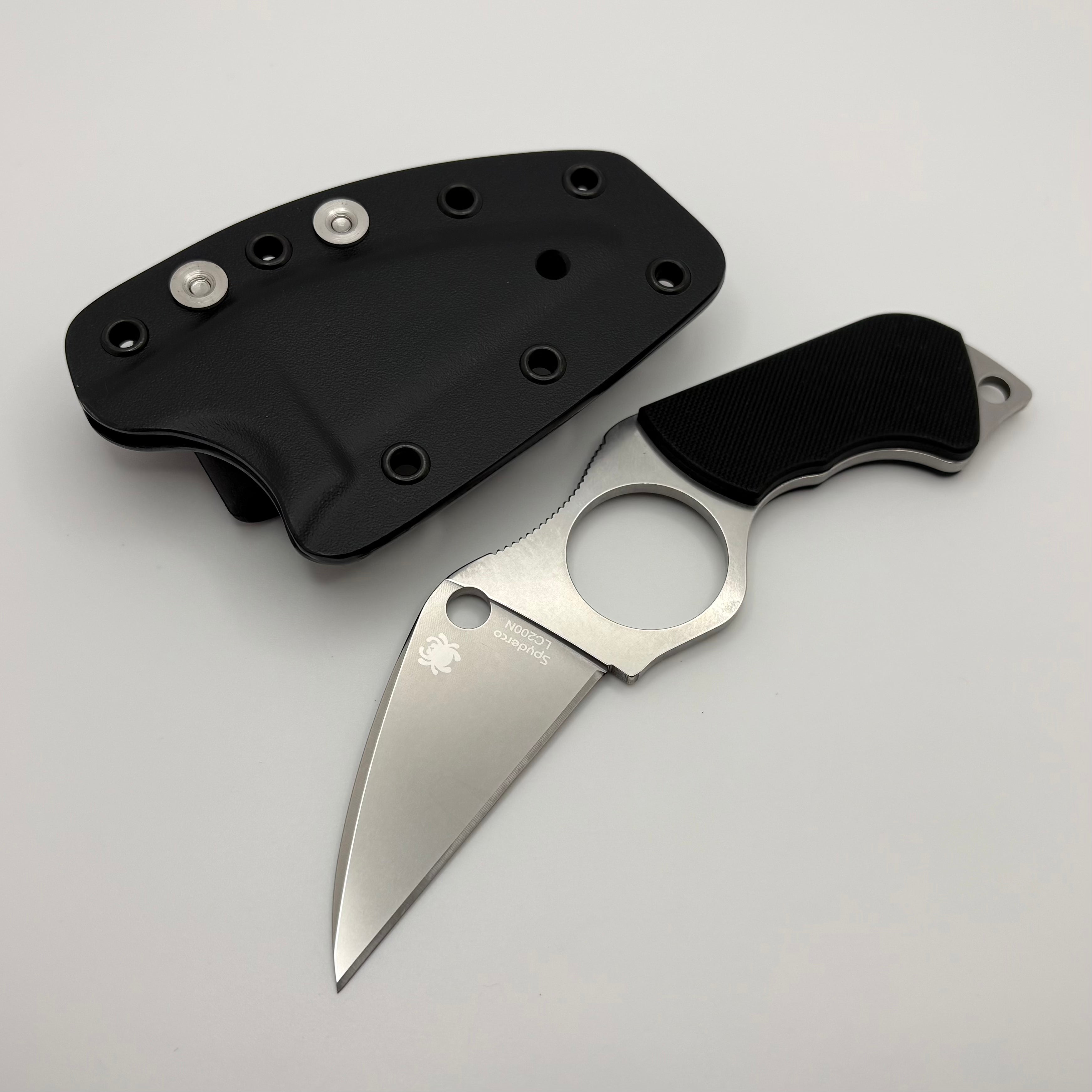 Spyderco Swick 5 Black G10 and LC200N Plain Edge FB14P5