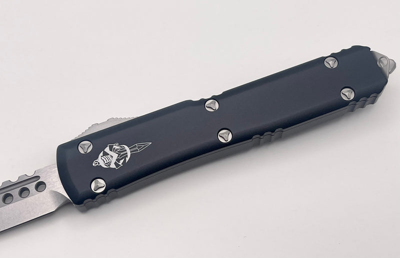 Pre-Owned Microtech Ultratech Hellhound Stonewash Standard & Black 119-10S