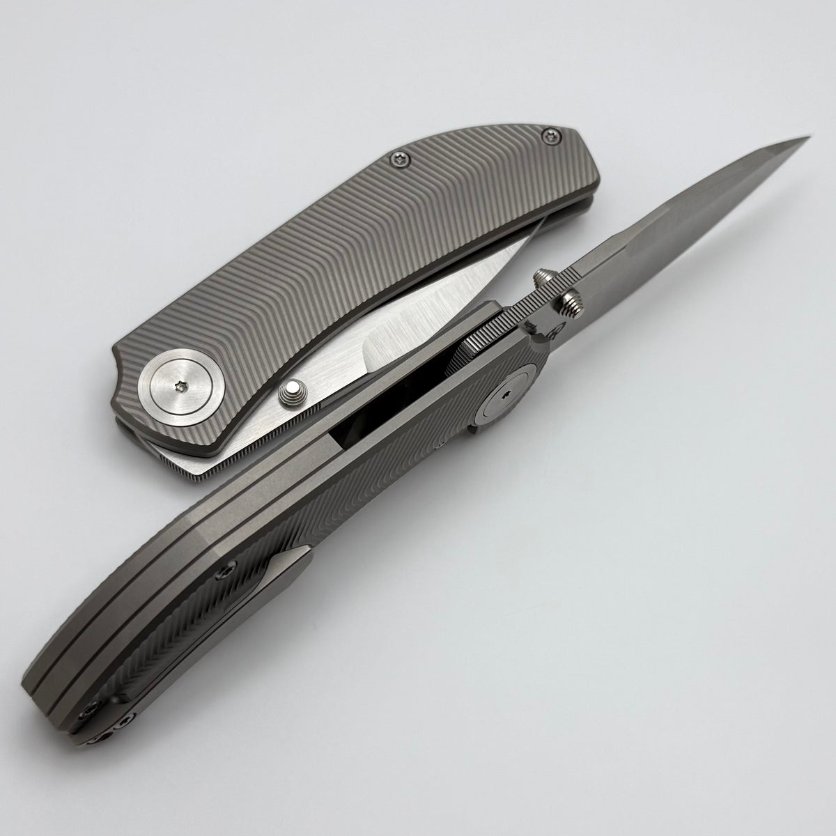 yan Yan Knives Chevron - Titanium Handles & MagnaCut