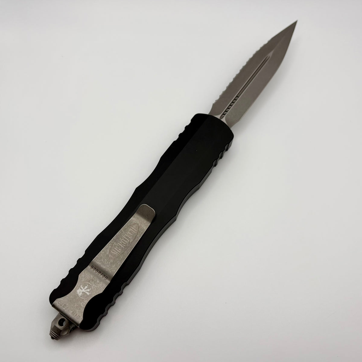 Microtech Dirac Delta D/E Full Serrated Apocalyptic w/ Black Handles 2