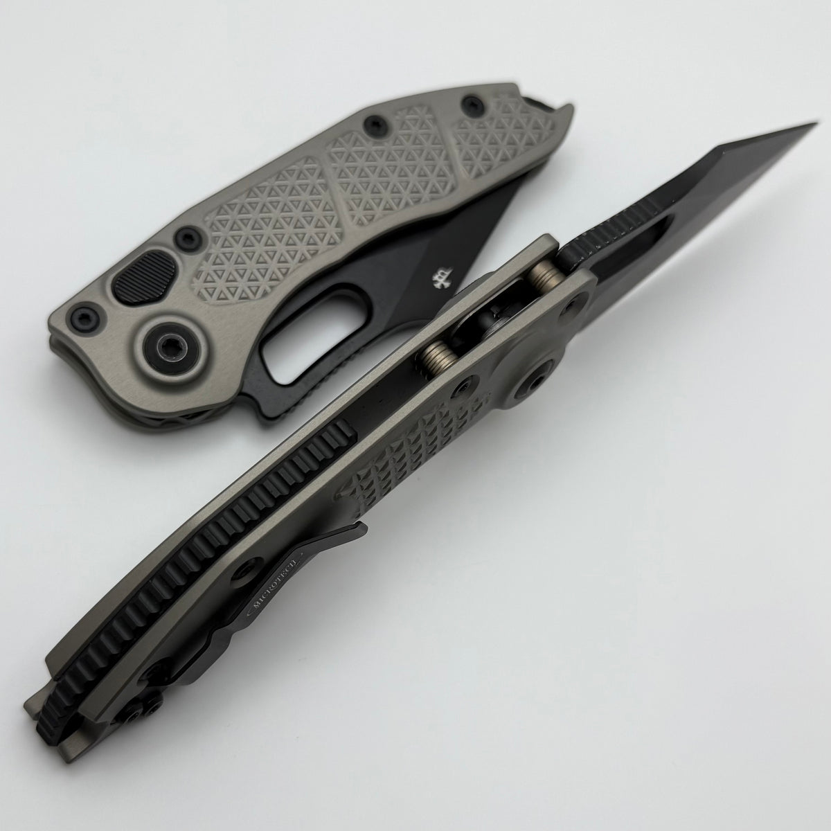 Microtech Borka Stitch Single Edge Apocalyptic Black w/ Natural Clear