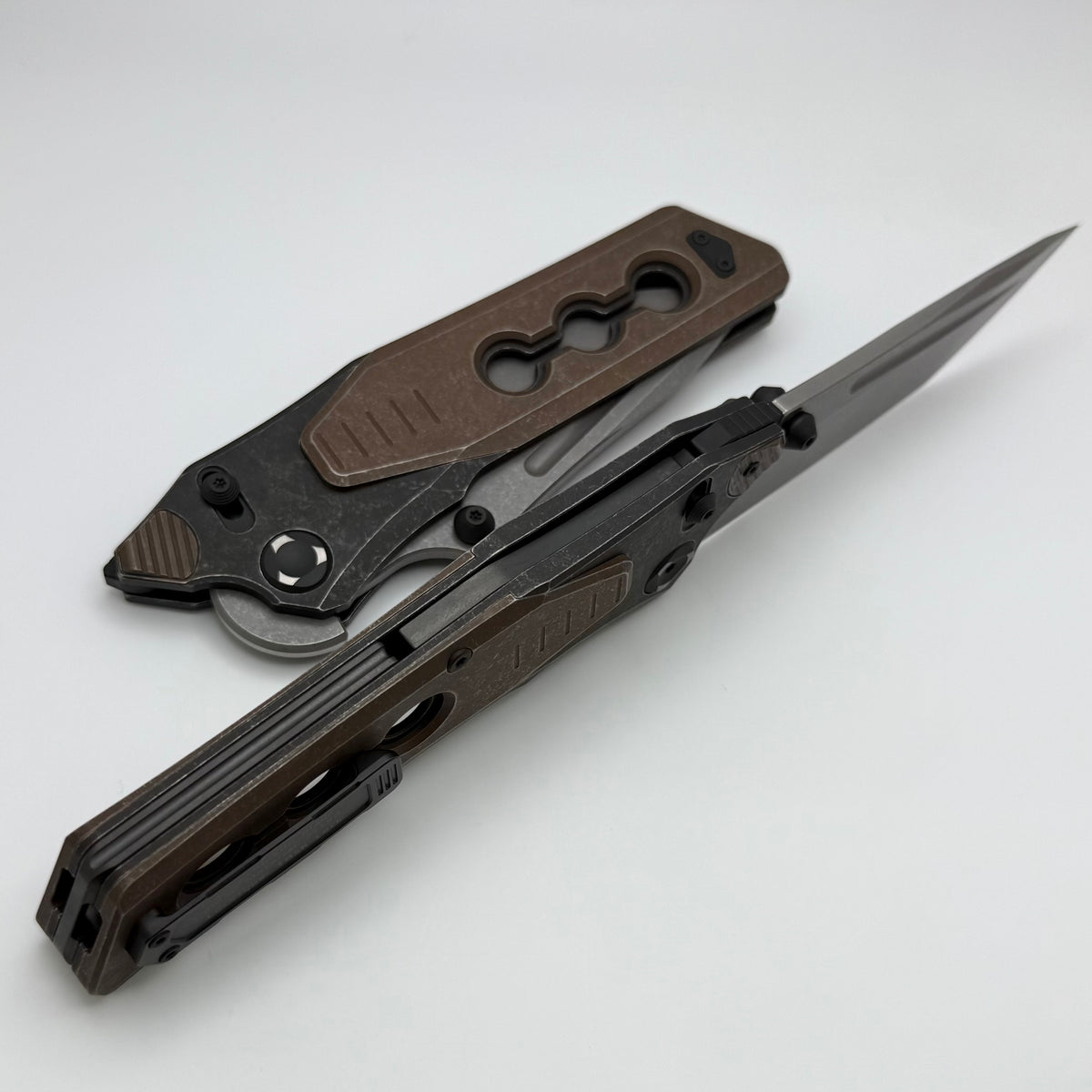 Poikilo Blade Task Cyberkuza S2 Titanium Handles w/ M398 Pattern B Poikilo Blade Task Cyberkuza S2 Titanium Handles w/ M398 Pattern B