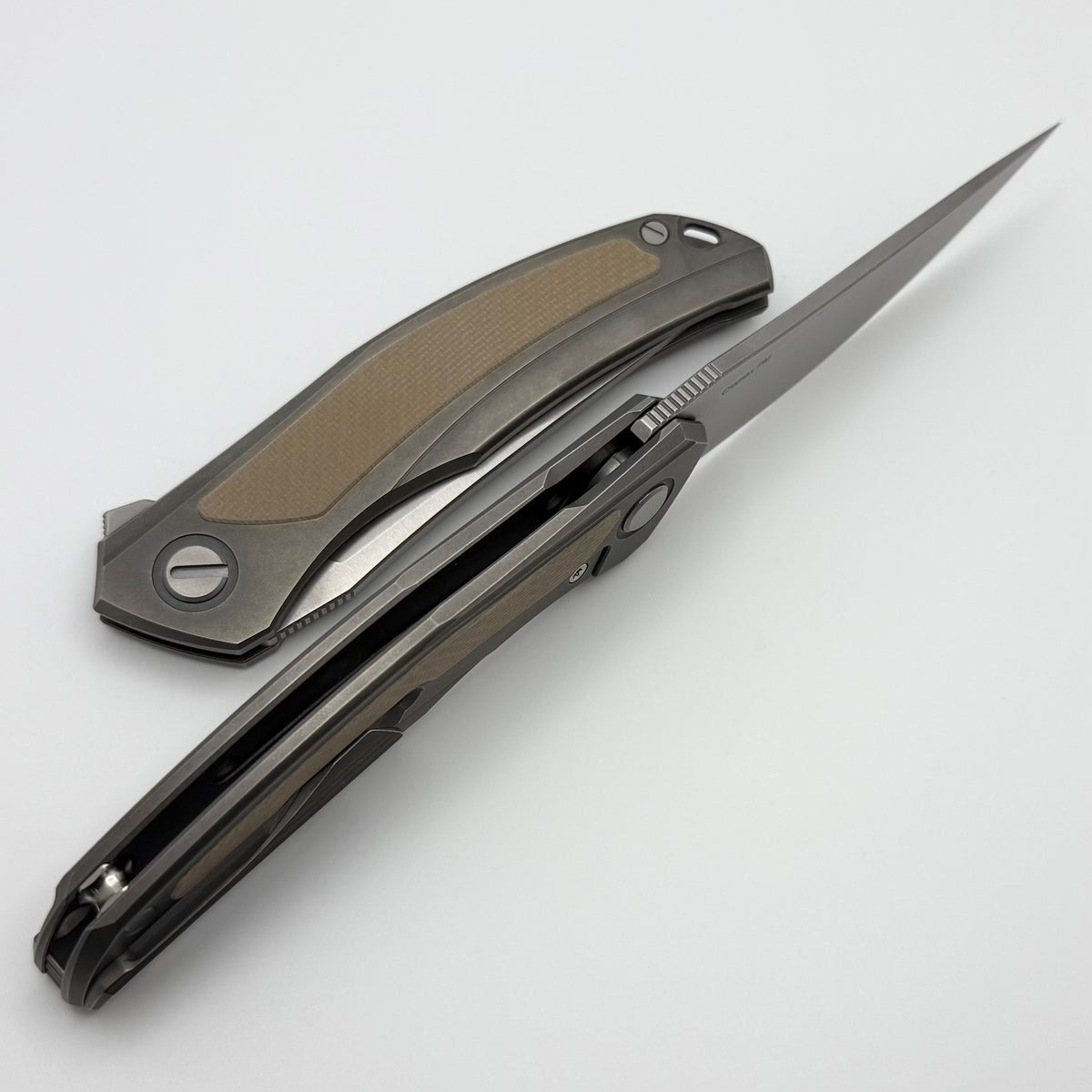 Shirogorov Quantum Ursus w/ Beige G10 Inlaid Titanium Handle & 3.74