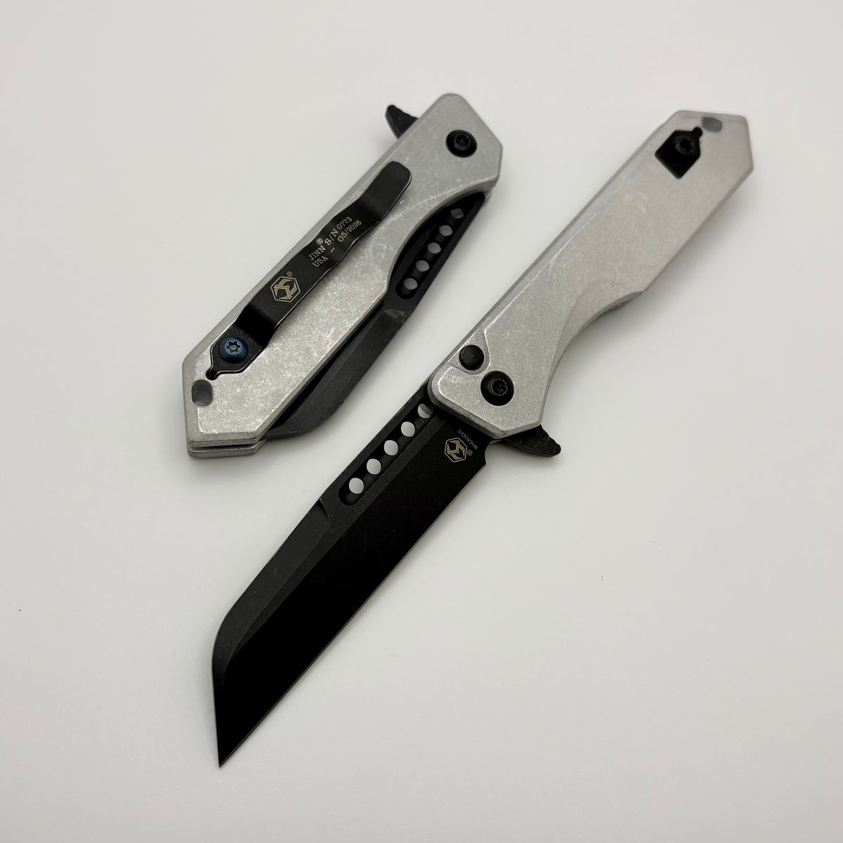 Heretic Knives M/A Jinn Flipper w/ Blizzardworn Aluminum Handles & Bat