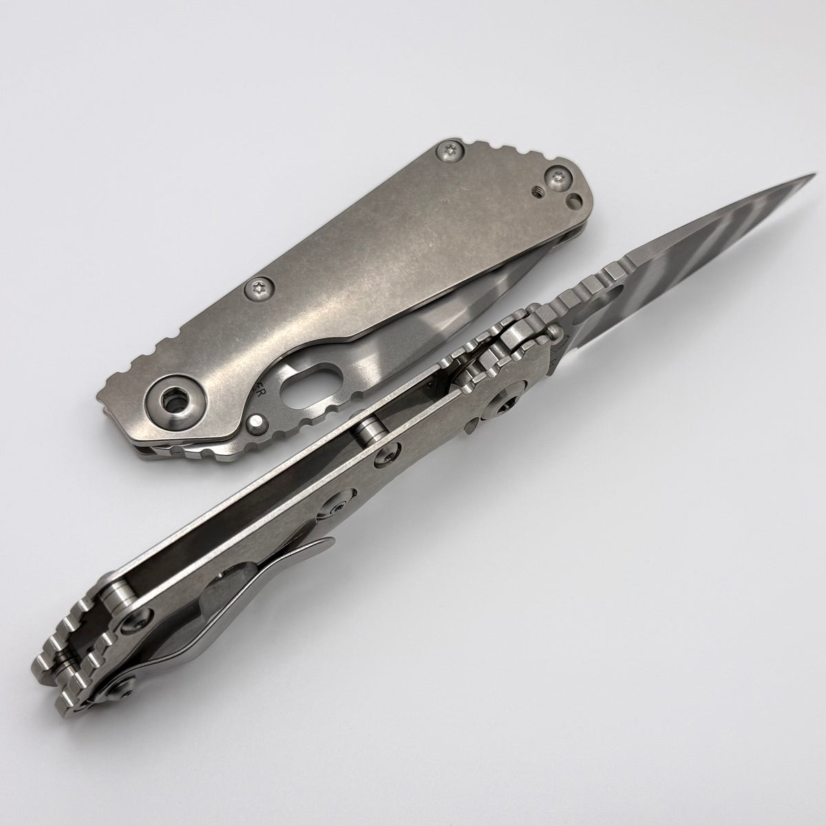 マイティクリティカルストライク　シークレット Mick Strider SnG CC Titanium Handles & Ghost Stripe S30V